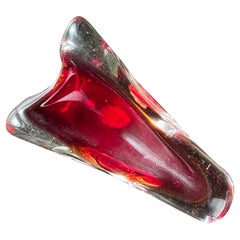 A vintage Venetian glass ashtray, Murano, mid 20th century A vintage Venetian glass ashtray, Murano, mid 20th century