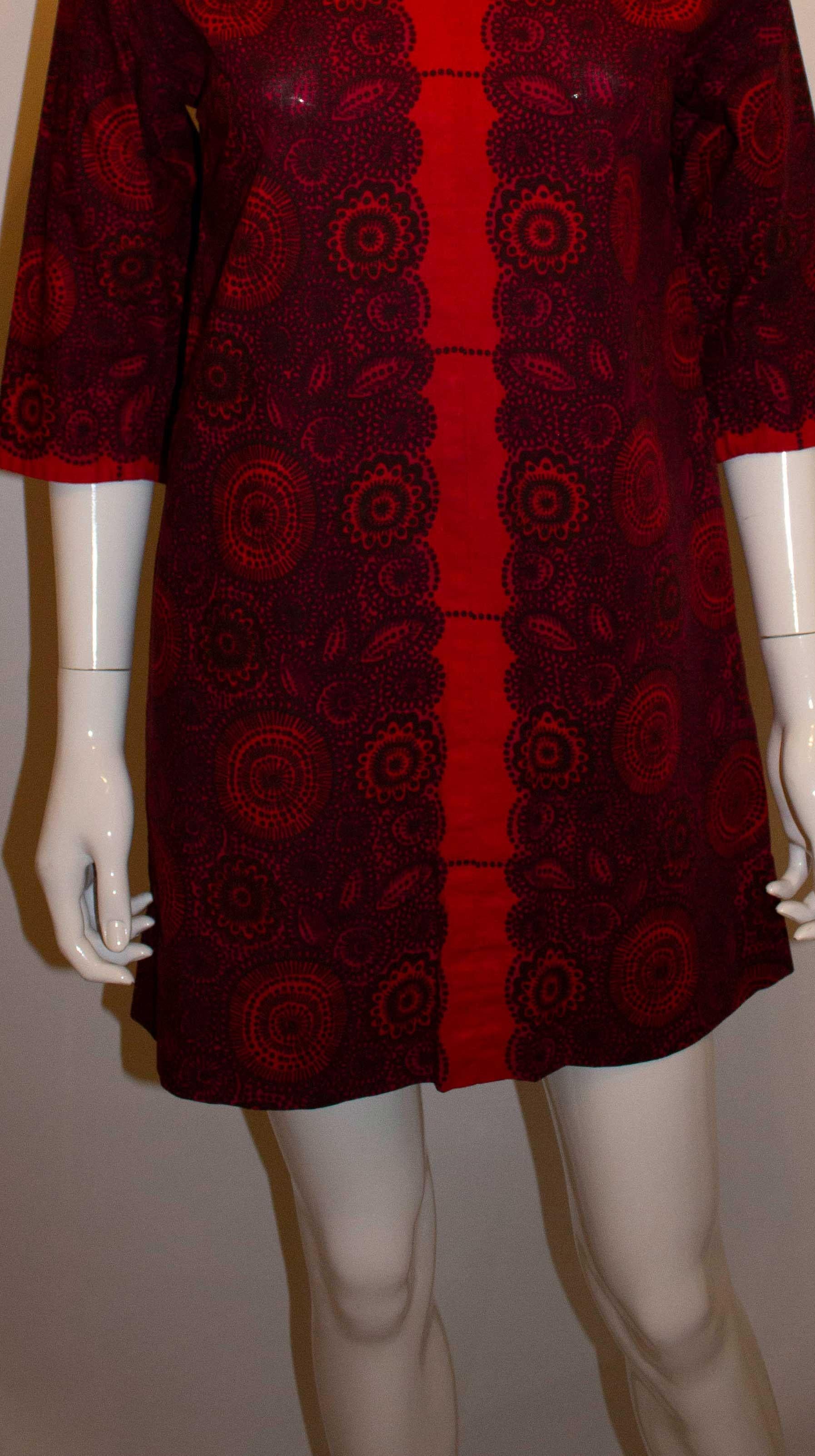  A Vintage, Just Right , Helsinki, Red Print Cotton Dress In Good Condition For Sale In London, GB