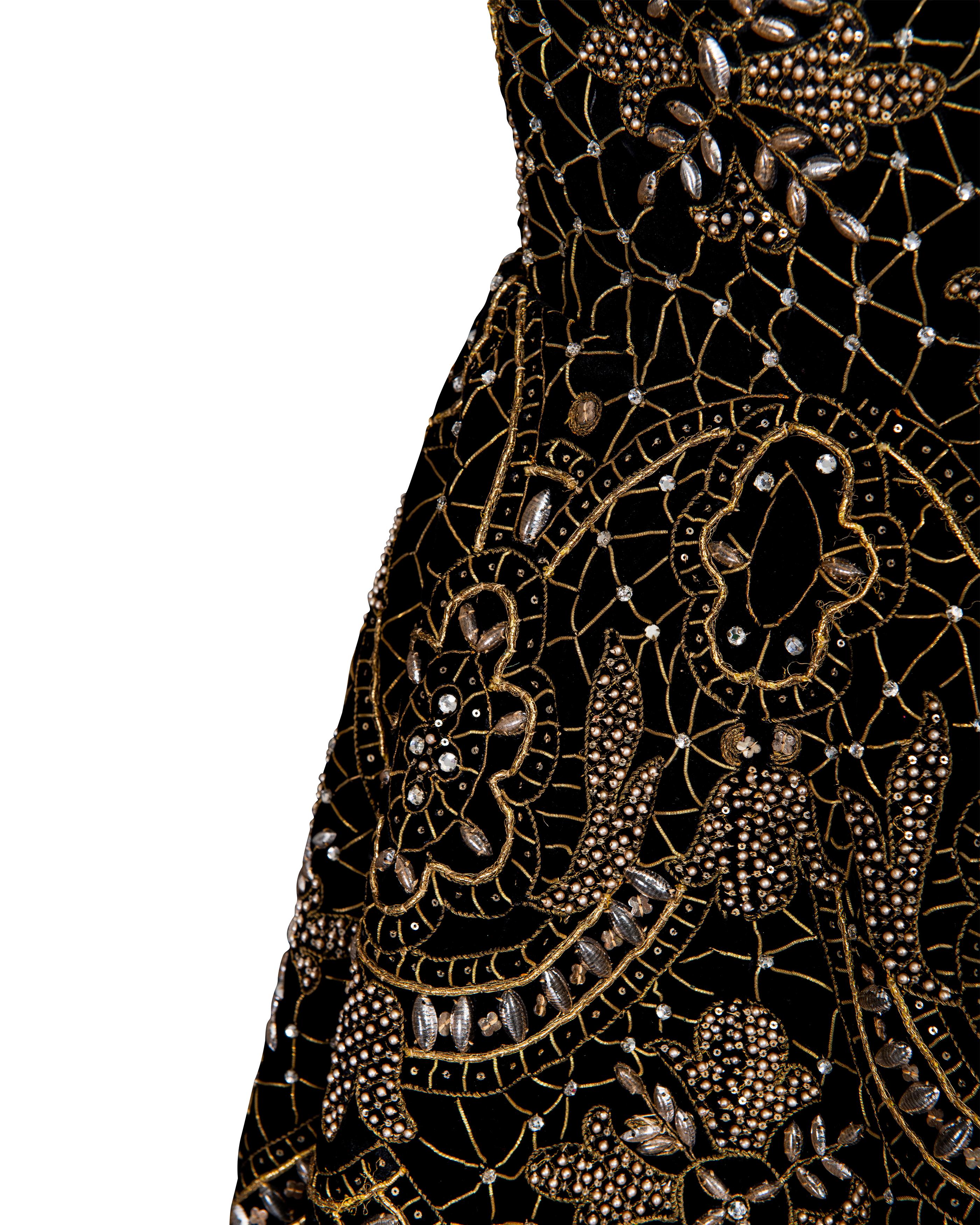 A/W 1956 Jeanne Lanvin Haute Couture Black and Gold Embroidered Velvet Dress For Sale 2