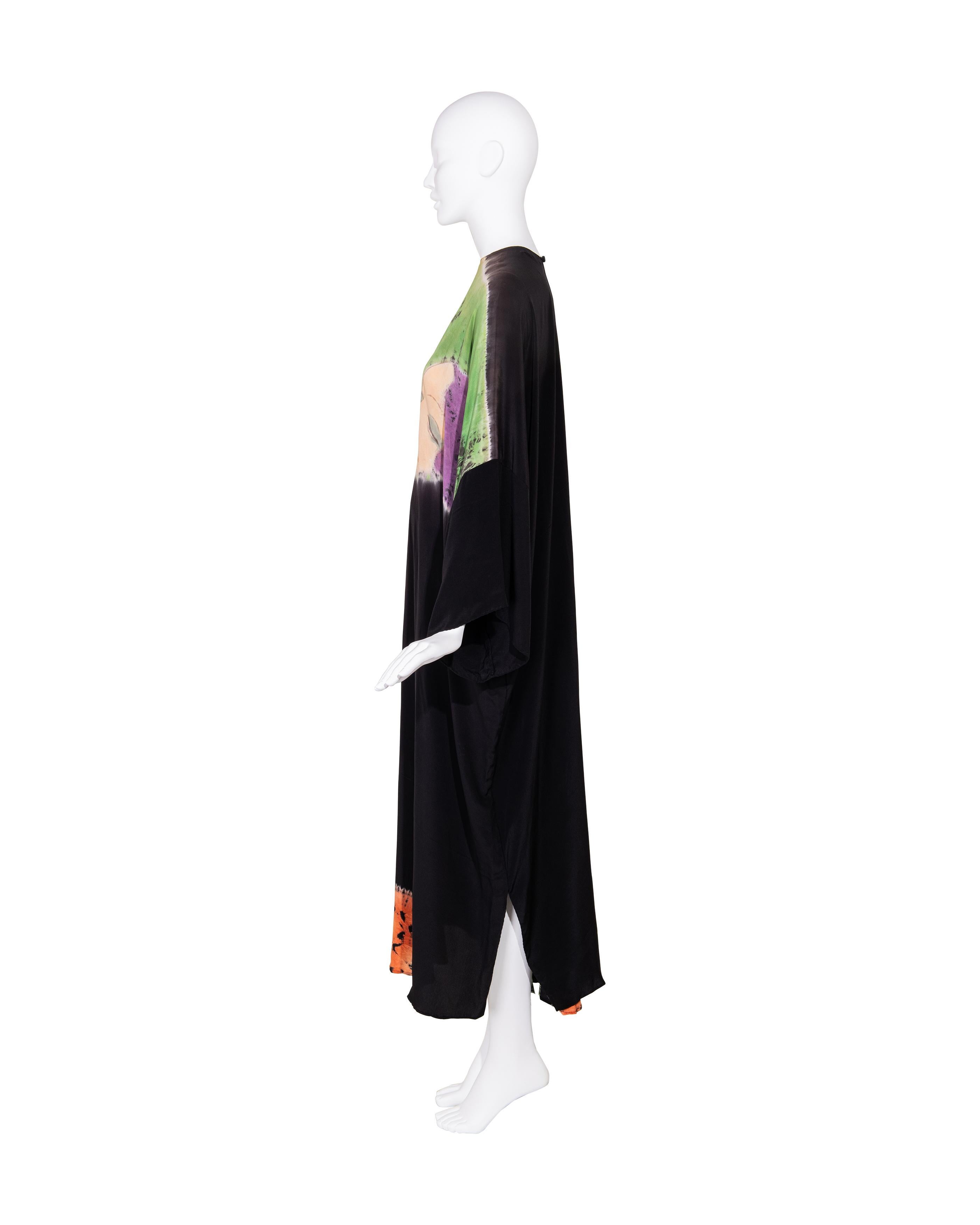 A/W 1972 Halston Schwarzer Seidenkrepp, handgefärbtes Gesichtskleid und signierter Druck Damen im Angebot