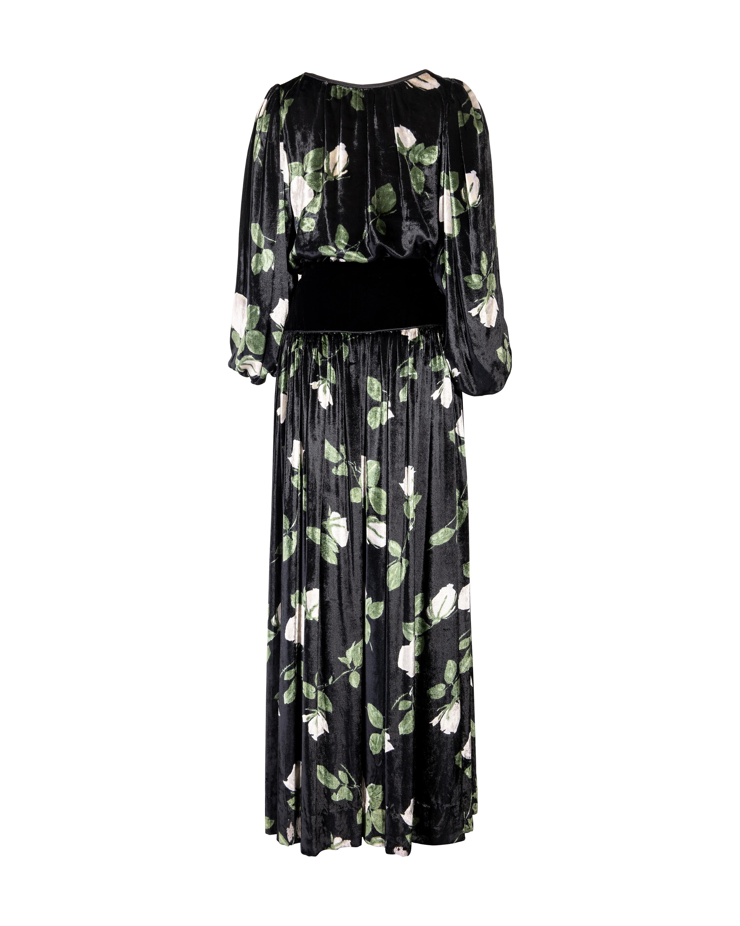 A/W 1976 Yves Saint Laurent Haute Couture Floral Pattern Velvet Skirt Set In Good Condition In North Hollywood, CA