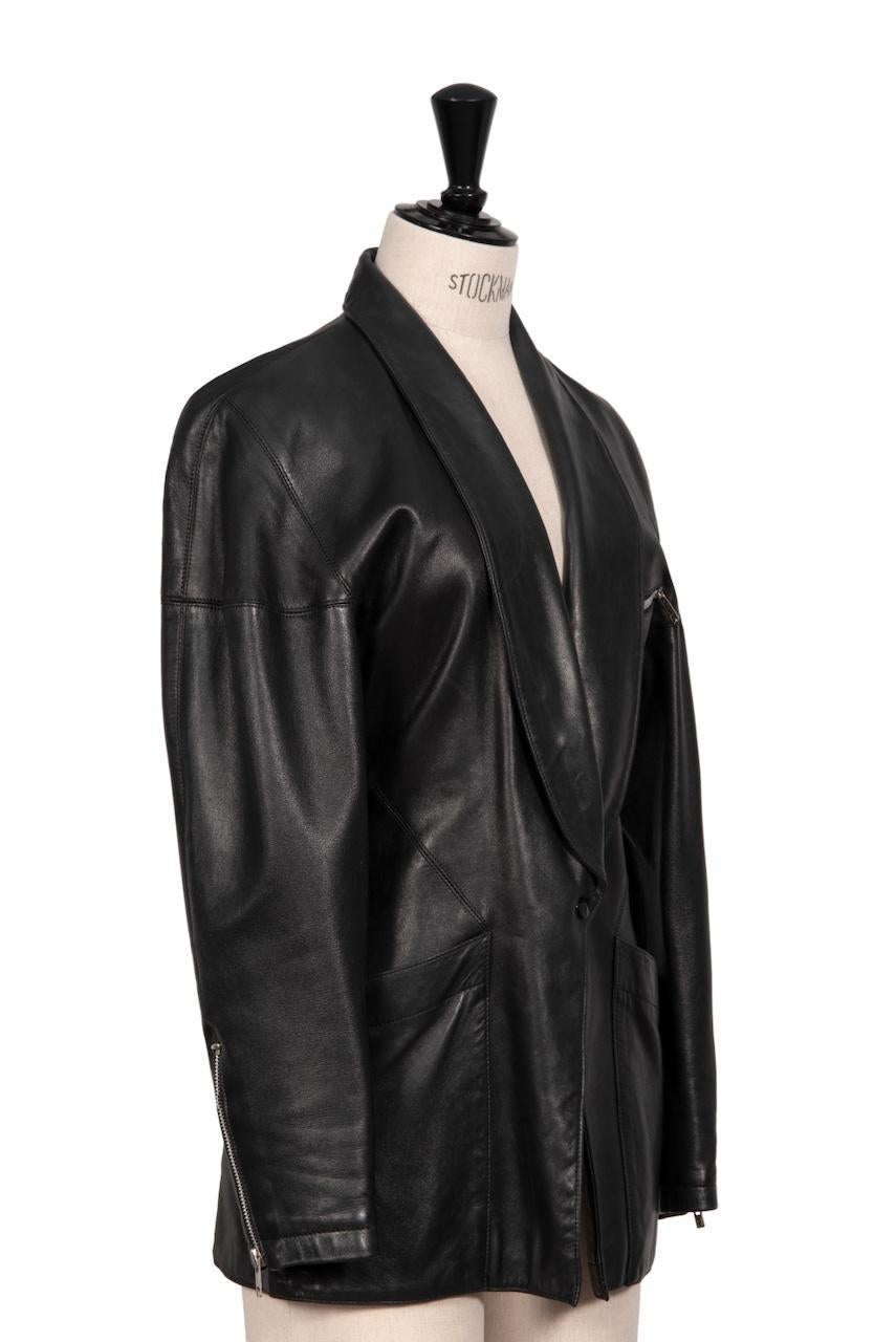 A/W 1982 Azzedine ALAÏA First Ready-To-Wear Collection Black Leather Jacket In Good Condition For Sale In Munich, DE