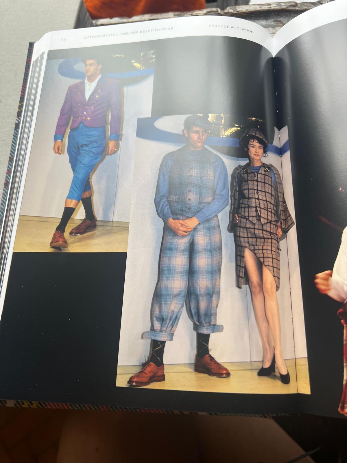A/W 1988 -1989 VIVIENNE WESTWOOD Time Machine Collection Blue Plaid Tartan skirt For Sale 11