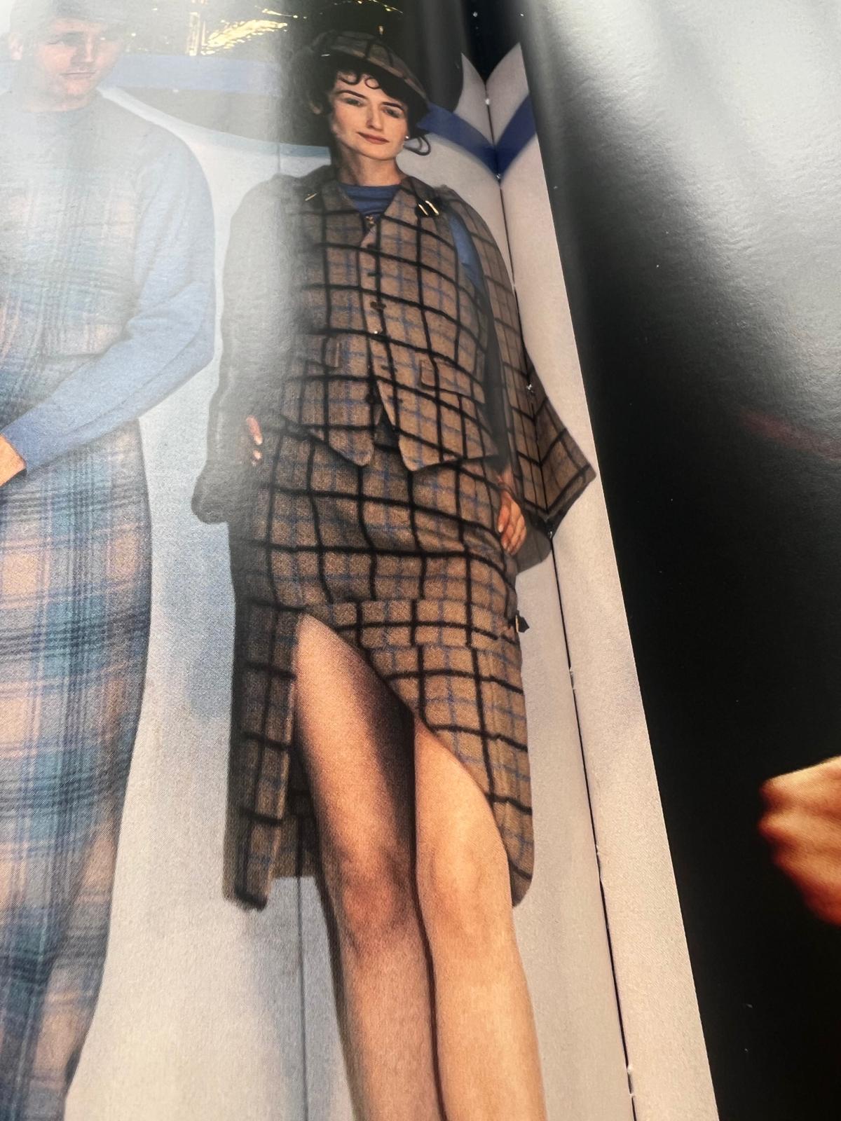 A/W 1988 -1989 VIVIENNE WESTWOOD Time Machine Collection Blue Plaid Tartan skirt For Sale 12
