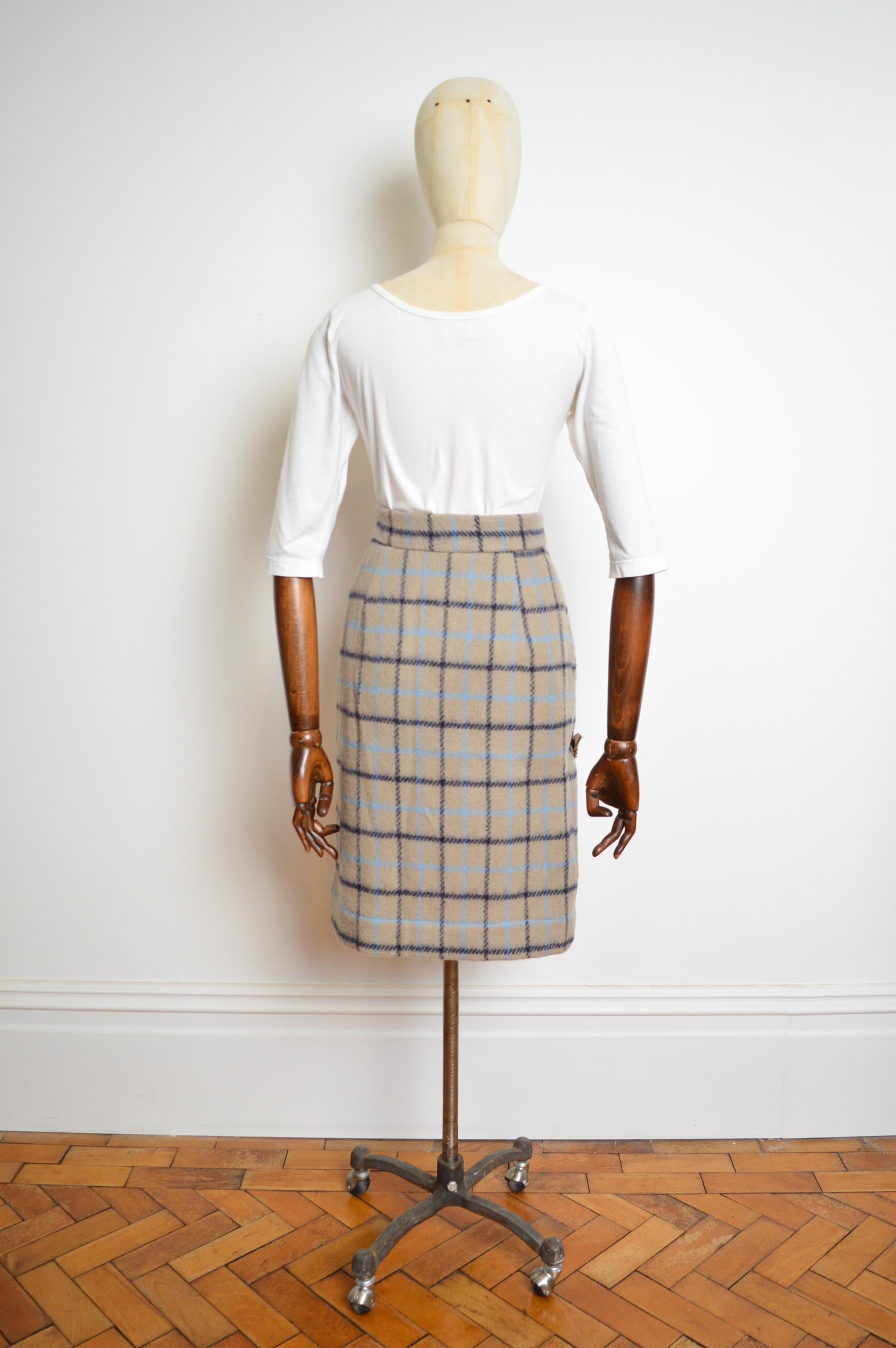 A/W 1988 -1989 VIVIENNE WESTWOOD Time Machine Collection Blue Plaid Tartan skirt For Sale 3