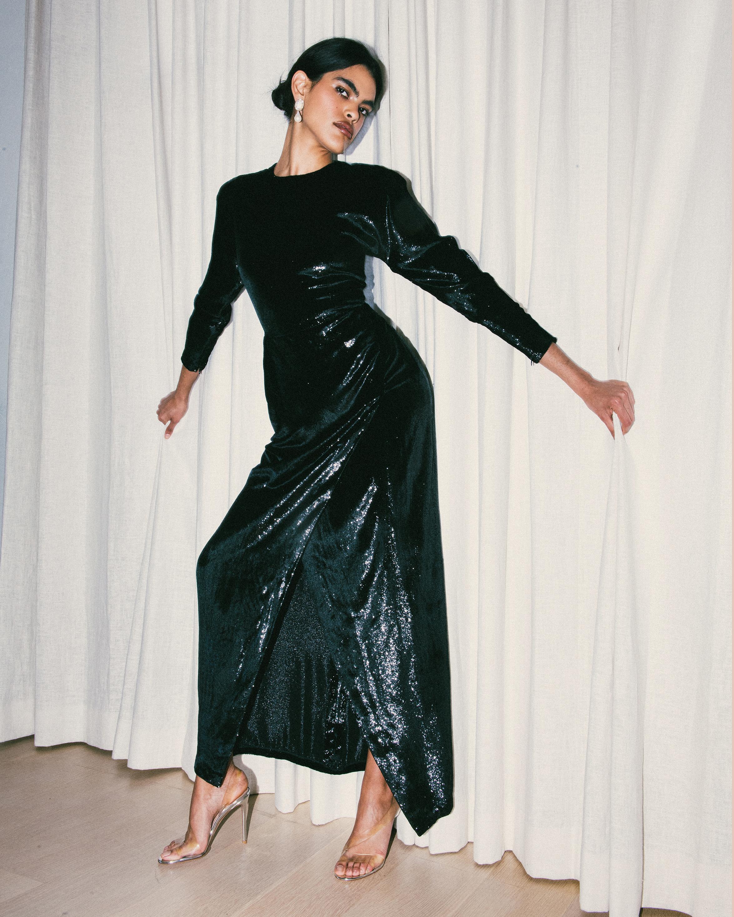 A/W 1989 Geoffrey Beene Black Lamé Long Sleeve Gown For Sale 2
