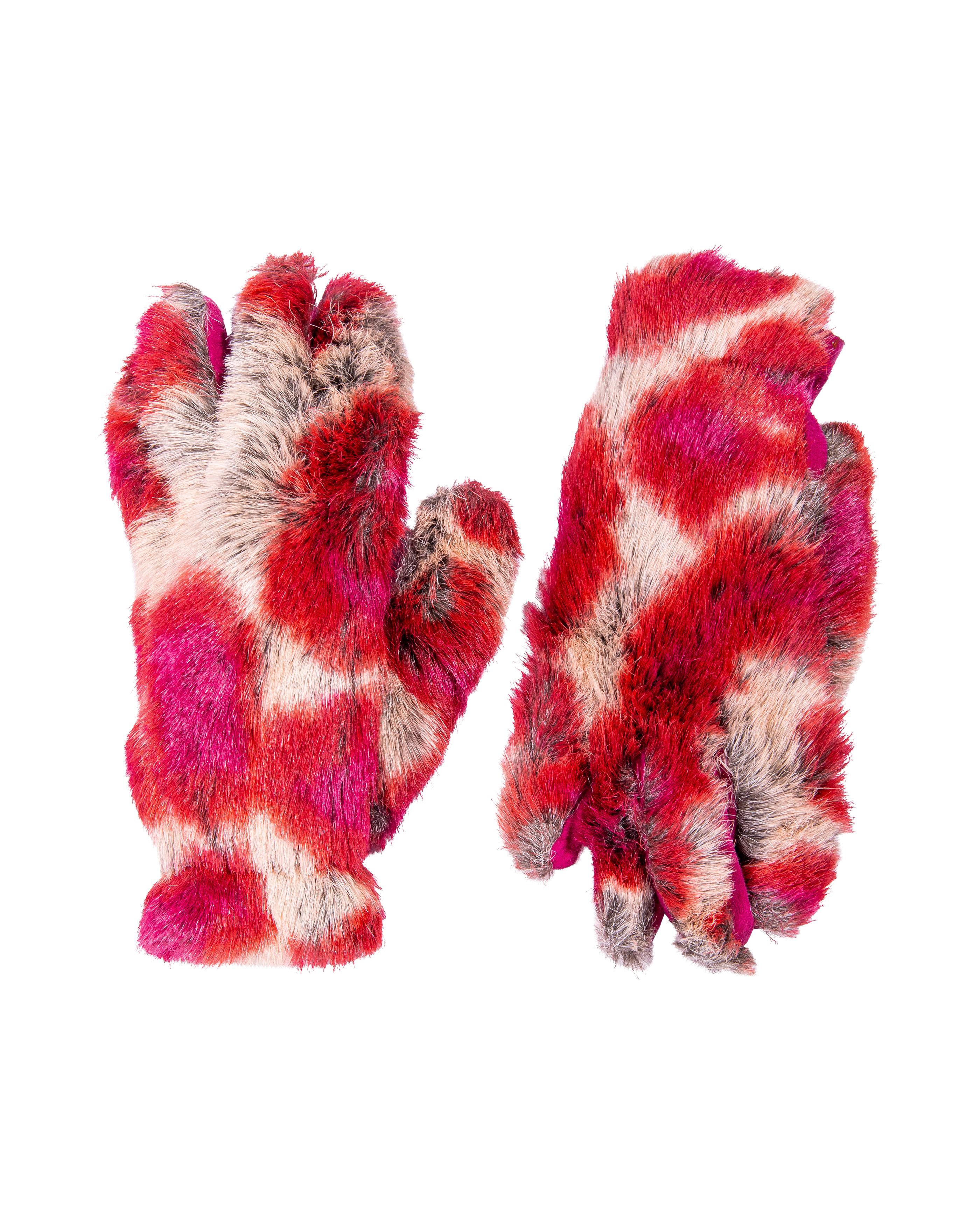 A/W 1992 Vivienne Westwood Faux Fur Leopard Print Coat and Glove Set For Sale 11