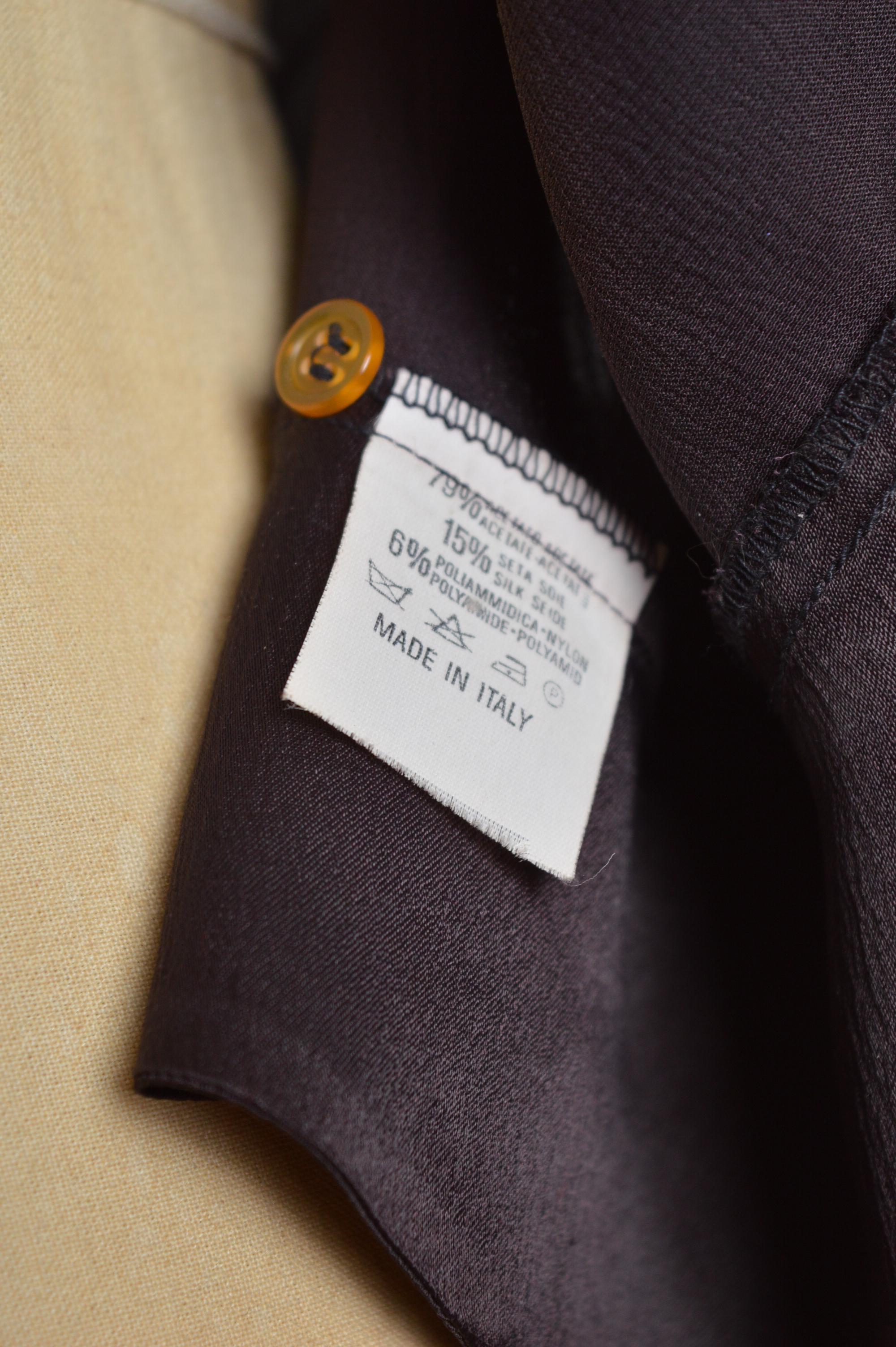 A/W 1996 Vivienne Westwood drapierte schwarze Satinbluse mit Knopfleiste durch Bluse - Hemd im Angebot 7