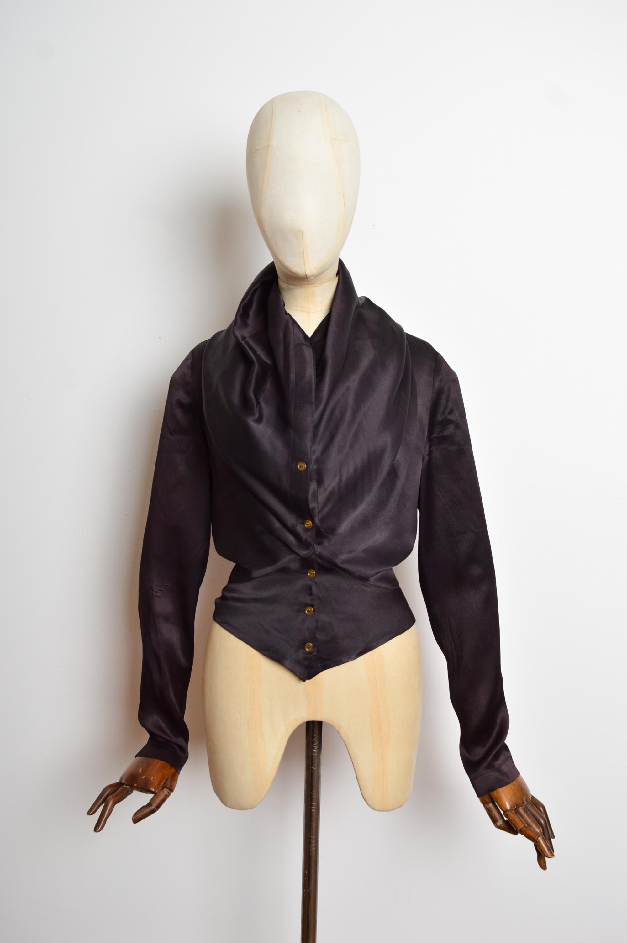 A/W 1996 Vivienne Westwood drapierte schwarze Satinbluse mit Knopfleiste durch Bluse - Hemd im Angebot 2