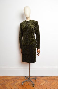 A/W 1997 Givenchy Alexander McQueen Green Cheetah Animal Print Velvet Skirt Suit