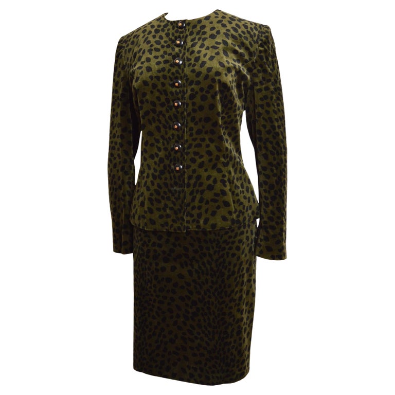 givenchy green leopard dress A/W 1997 Alexander McQueen Cheetah Animal Print Velvet Skirt Suit For Sale at 1stDibs Hourglass