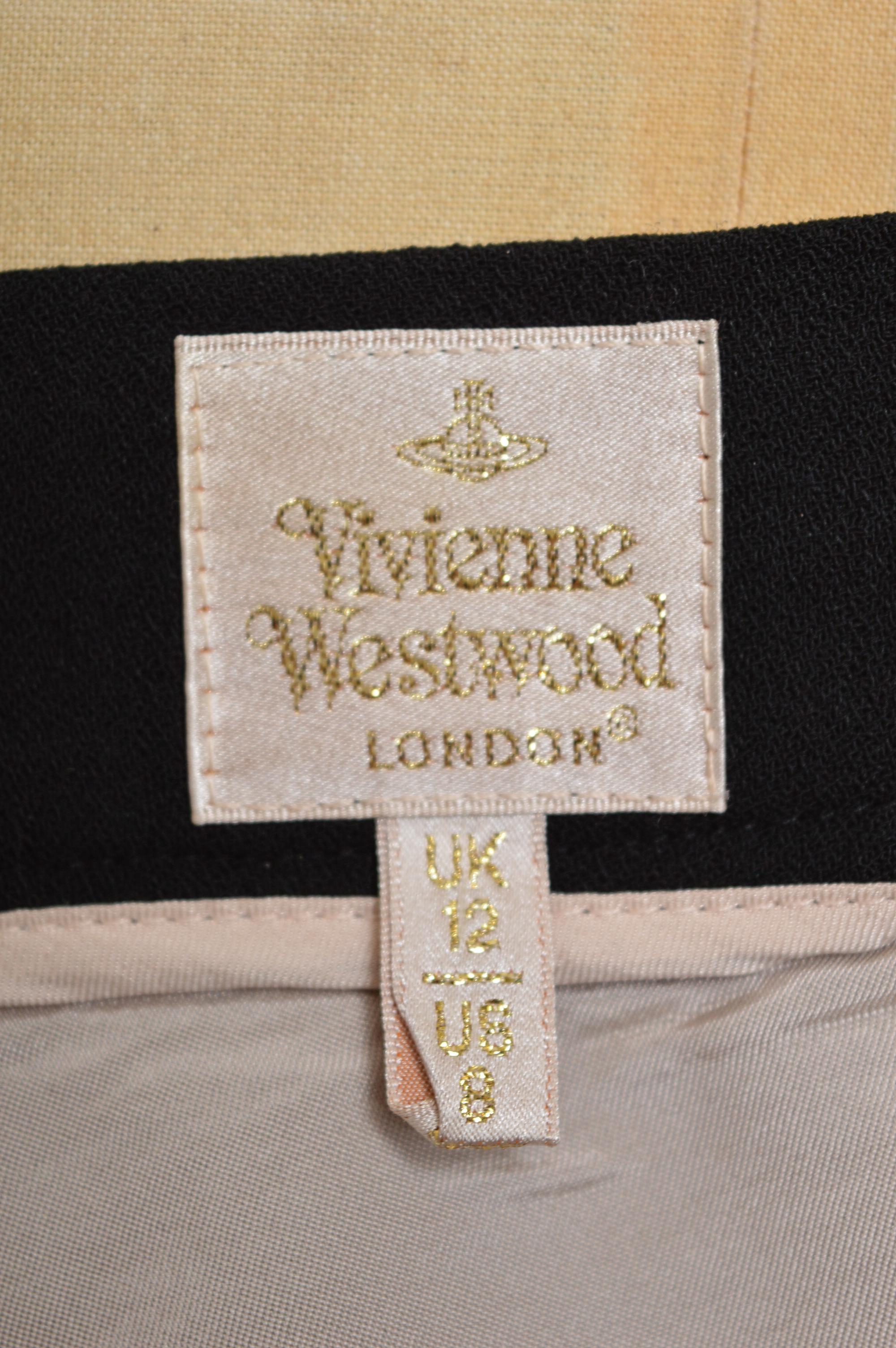 A/I 1998 1999 Vivienne Westwood Gonna nera con bottoni oversize. in vendita 10
