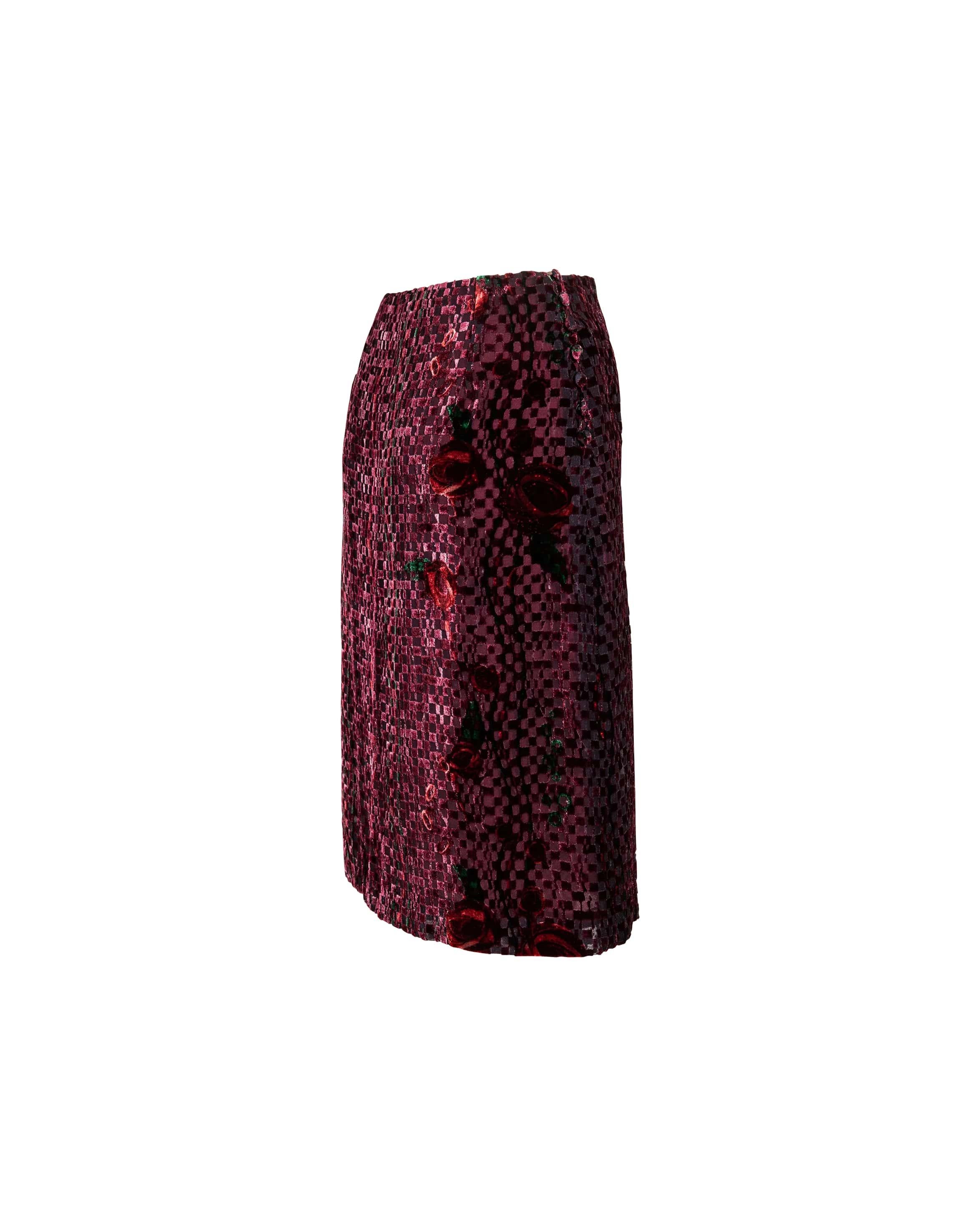 A/W 1998 Chloe Rose and Checkerboard Print Velvet Burnout Skirt In Excellent Condition In North Hollywood, CA