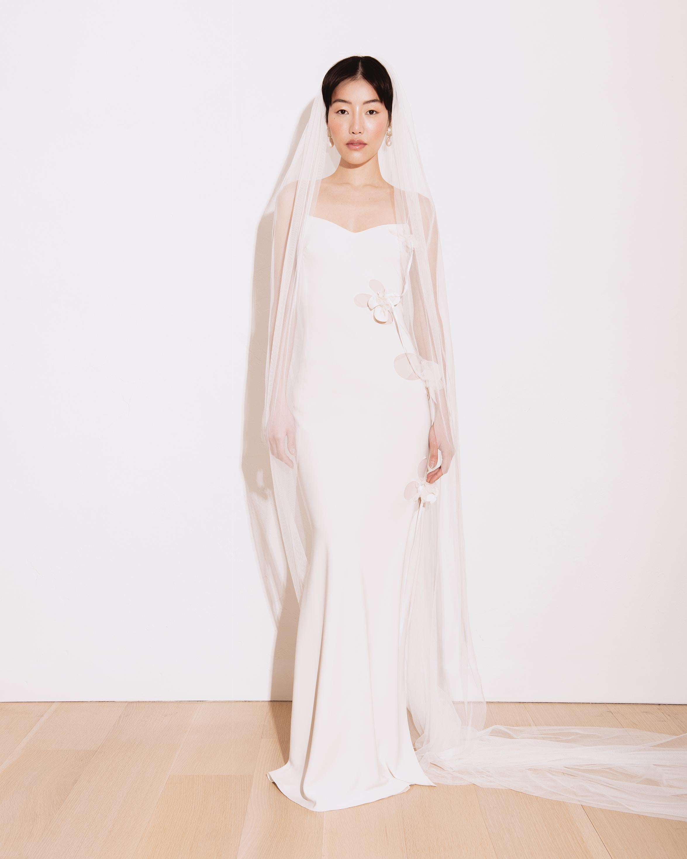 A/W 2001 John Galliano White Gown with 3D Floral Appliques 2