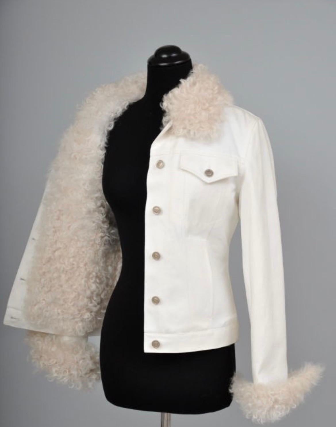 Tom Ford pour Gucci, veste vintage en jean blanc et fourrure d'agneau, A/H 2001 en vente 1