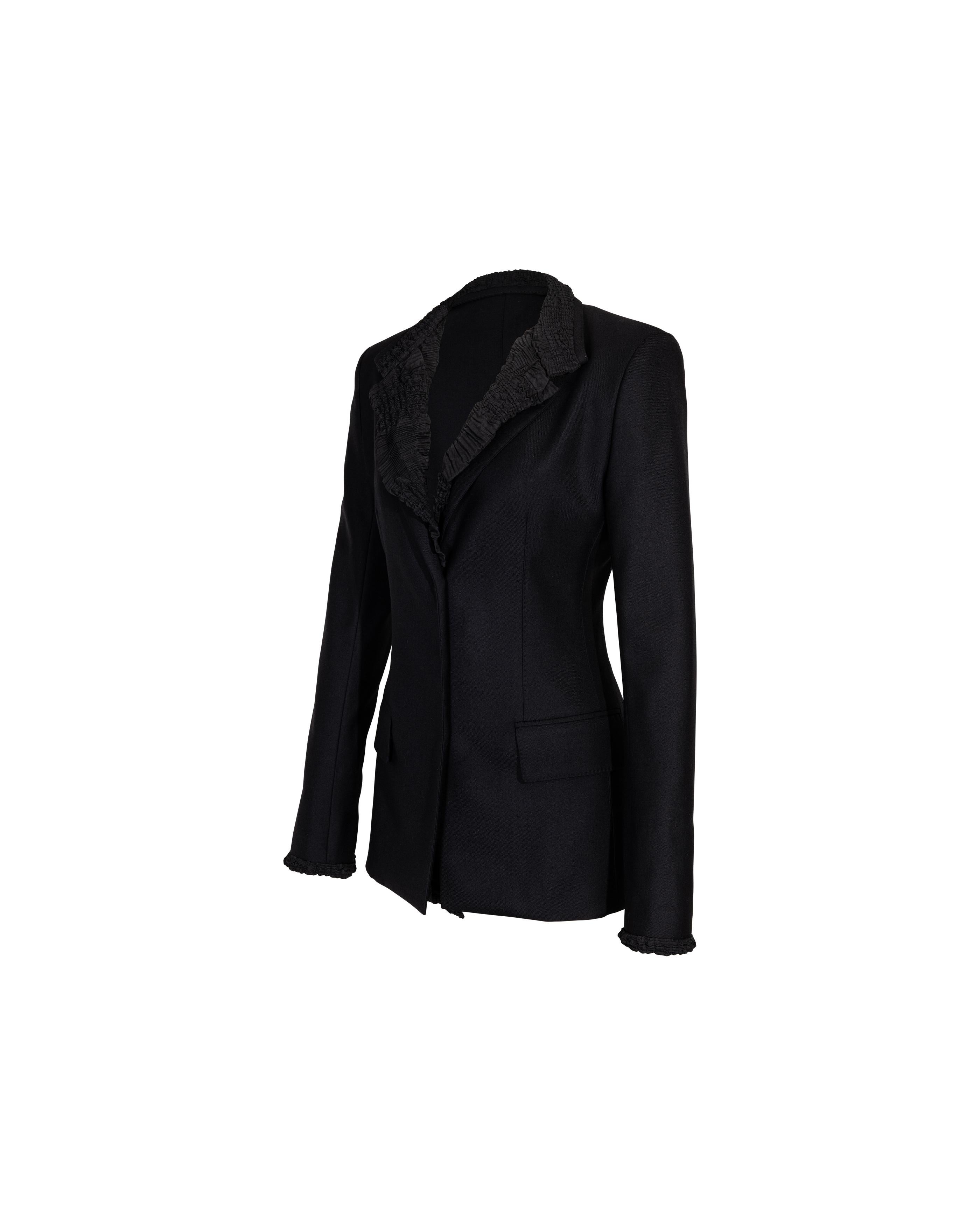 A/W 2001 Yves Saint Laurent Rive Gauche Black Crinkle Collar Blazer In Good Condition In North Hollywood, CA