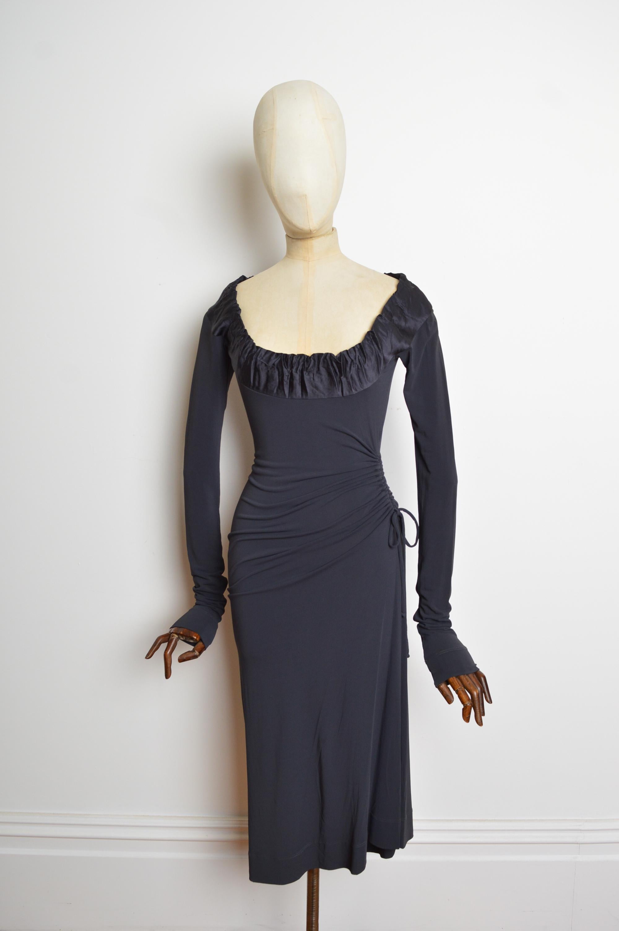 Nero A/I 2004 Vivienne Westwood Vestito midi a maniche lunghe con corpo nero in vendita