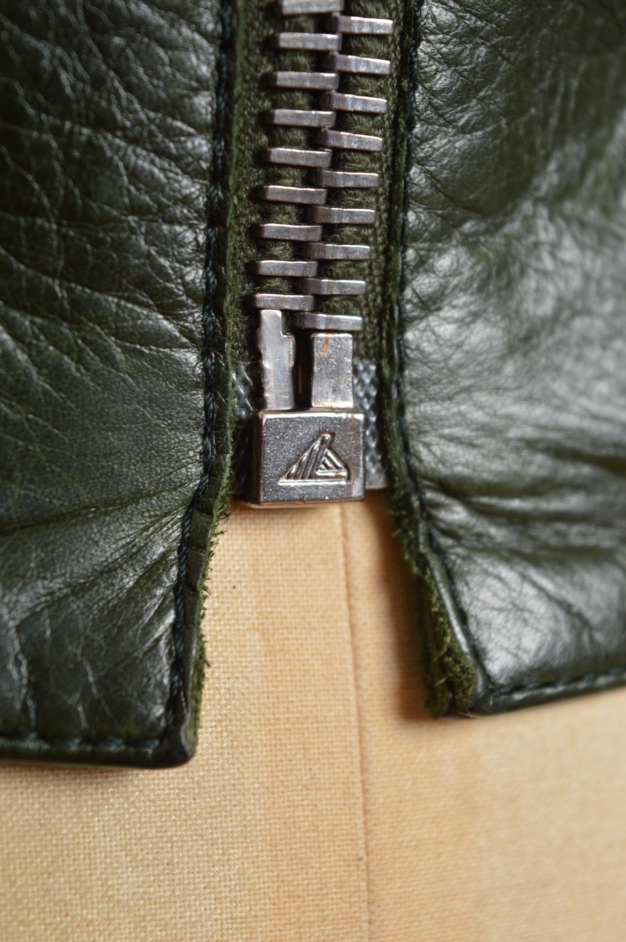 A/H 2005 - 2006 Alexander McQueen - Veste en cuir frangée vert diesel foncé en vente 12