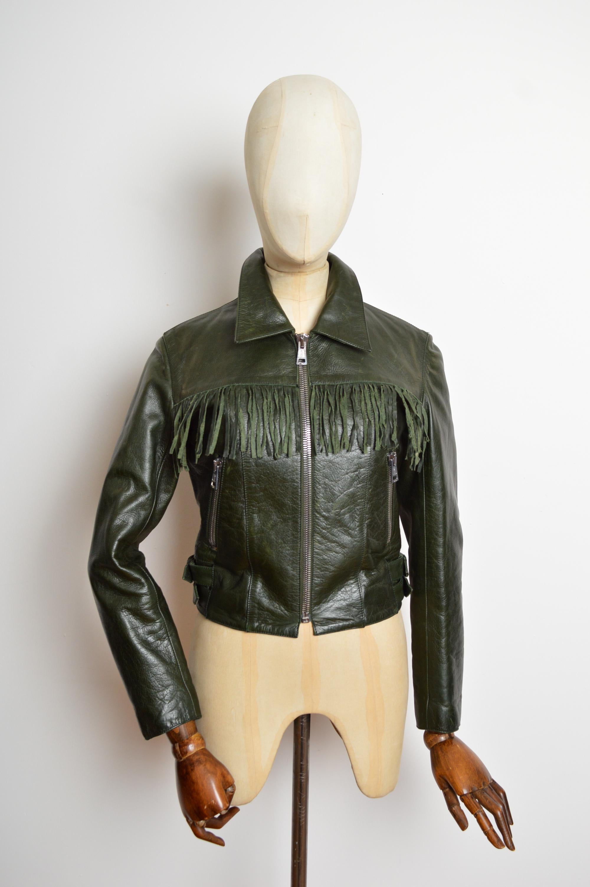 Noir A/H 2005 - 2006 Alexander McQueen - Veste en cuir frangée vert diesel foncé en vente