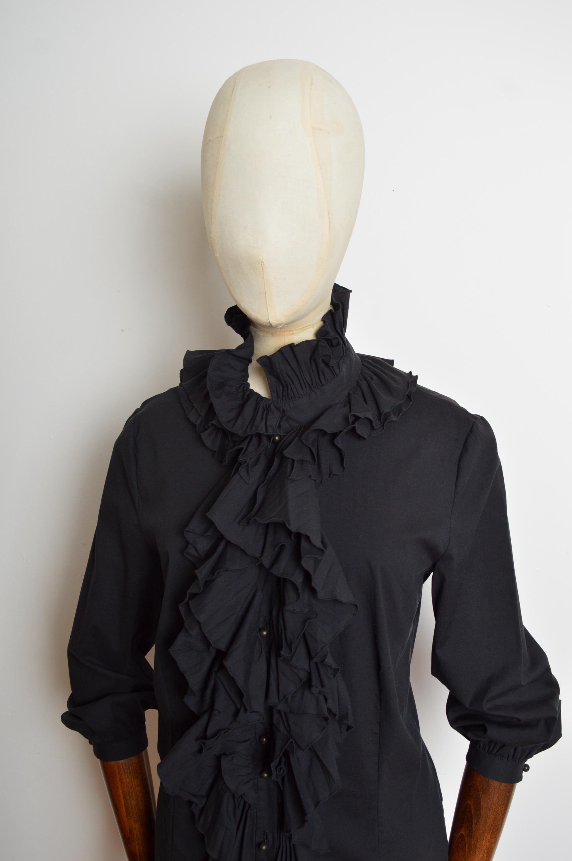 Noir A/W 2005 Emmanuel Ungaro Chemise victorienne noire à col roulé en vente