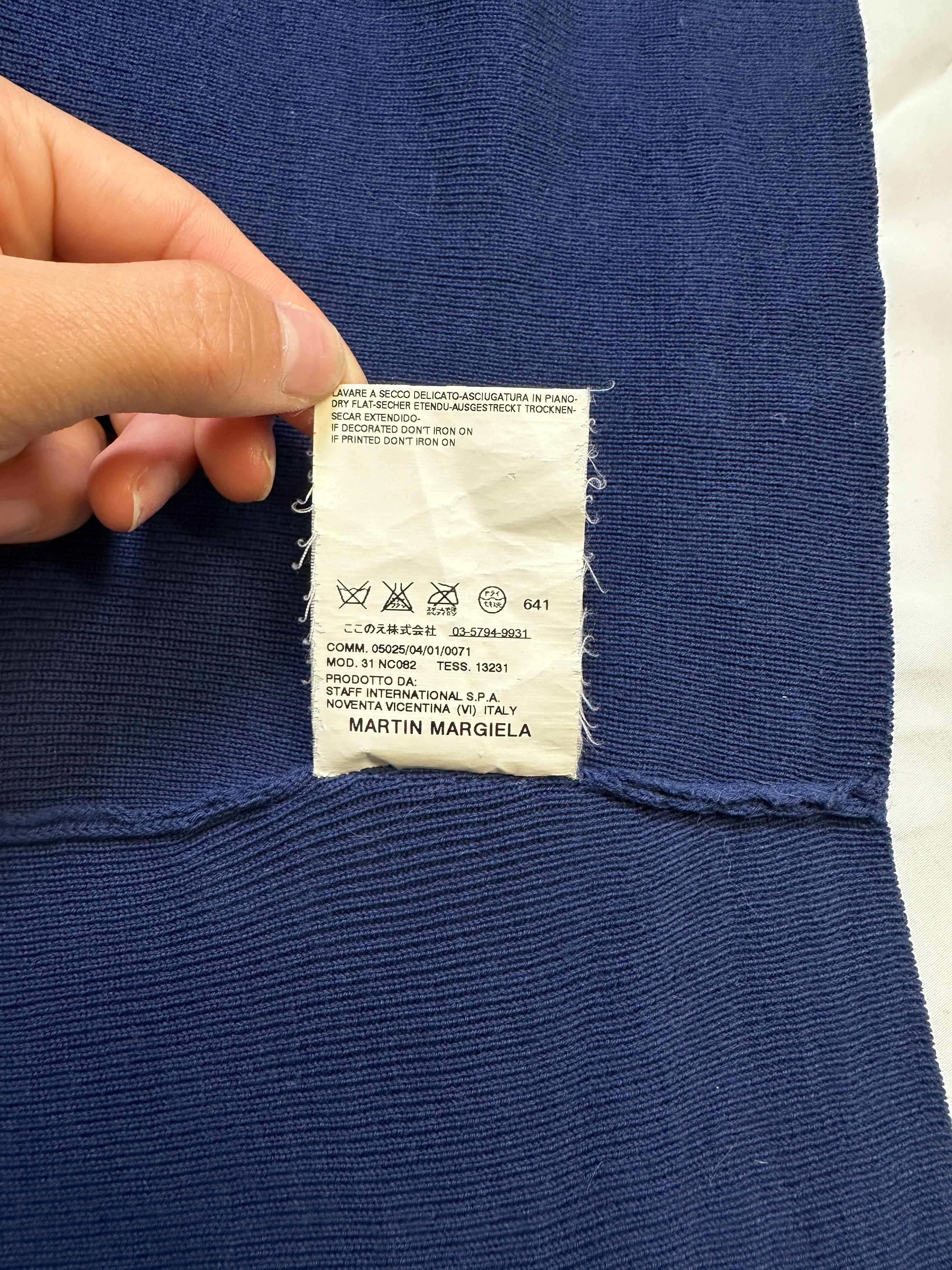 A/W 2007 Maison Margiela deconstructed faux sleeves scarf cardigan top For Sale 2