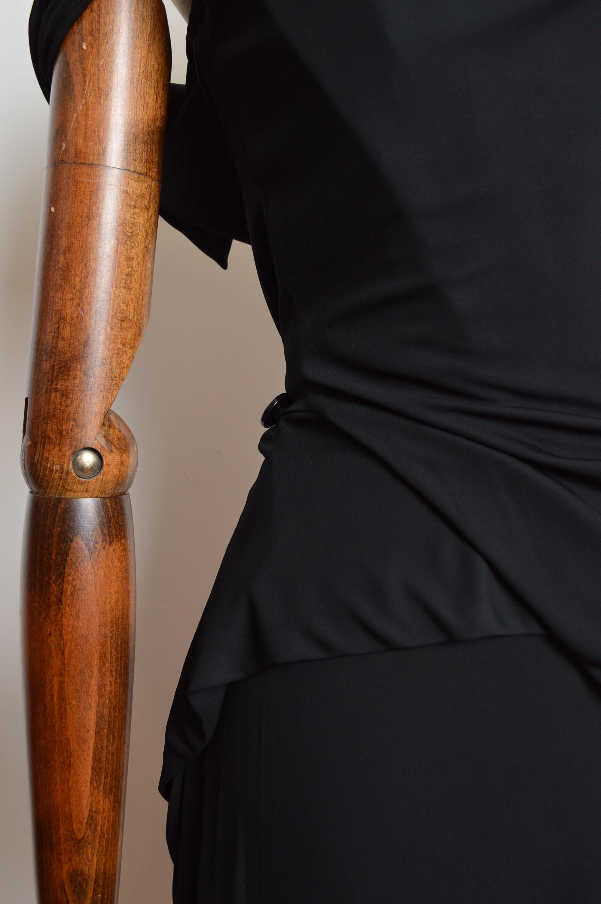A/W 2008 Vivienne Westwood Black corset fitted structured cocktail dress 2