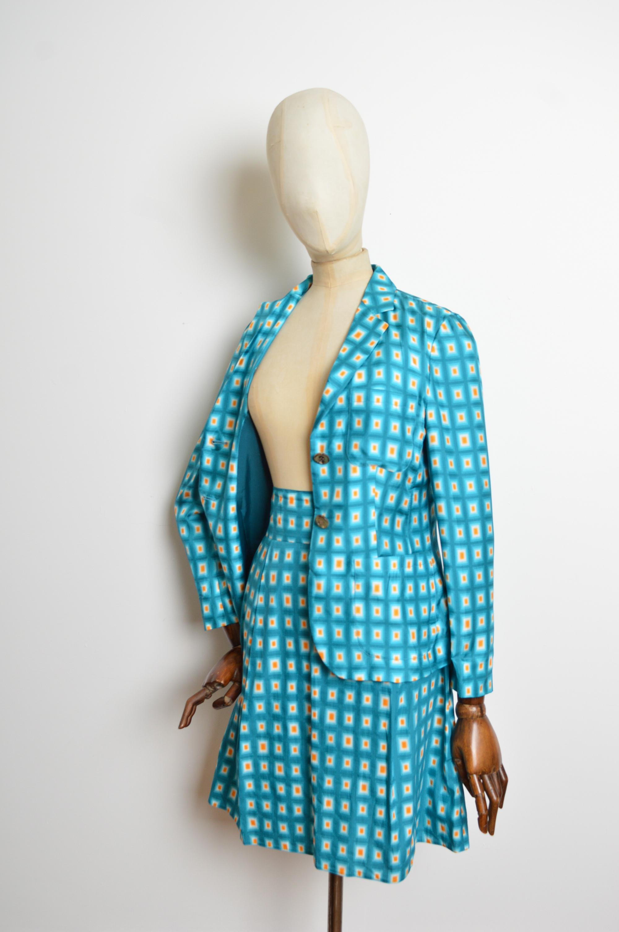 A/I 2012 - 2013 PRADA Giacca Blazer in seta con stampa geometrica e psichedelica, gonna Abito in vendita 5