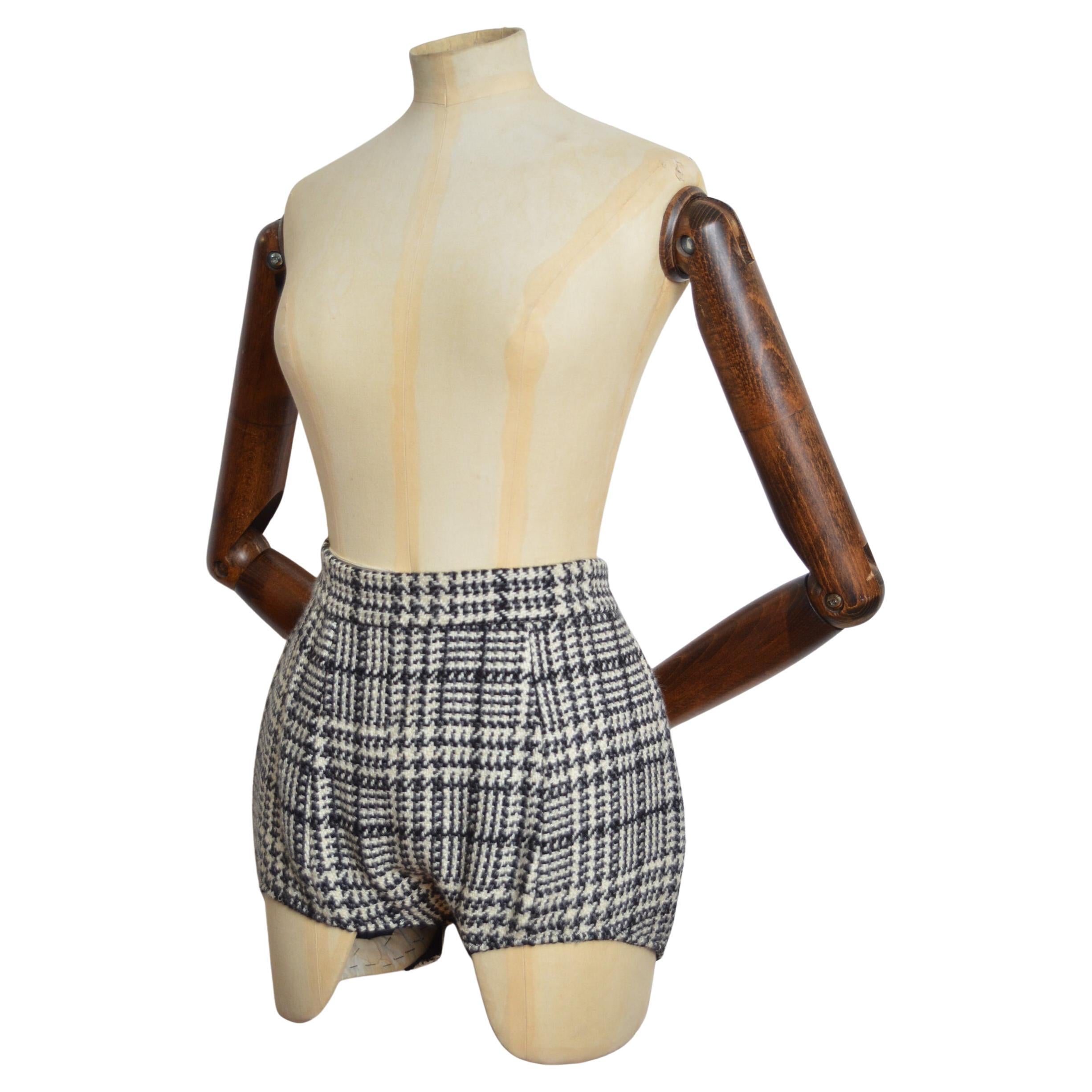 A/W 2013 Dolce & Gabbana High Waisted Tweed Wool Knickers hot Pant Shorts For Sale