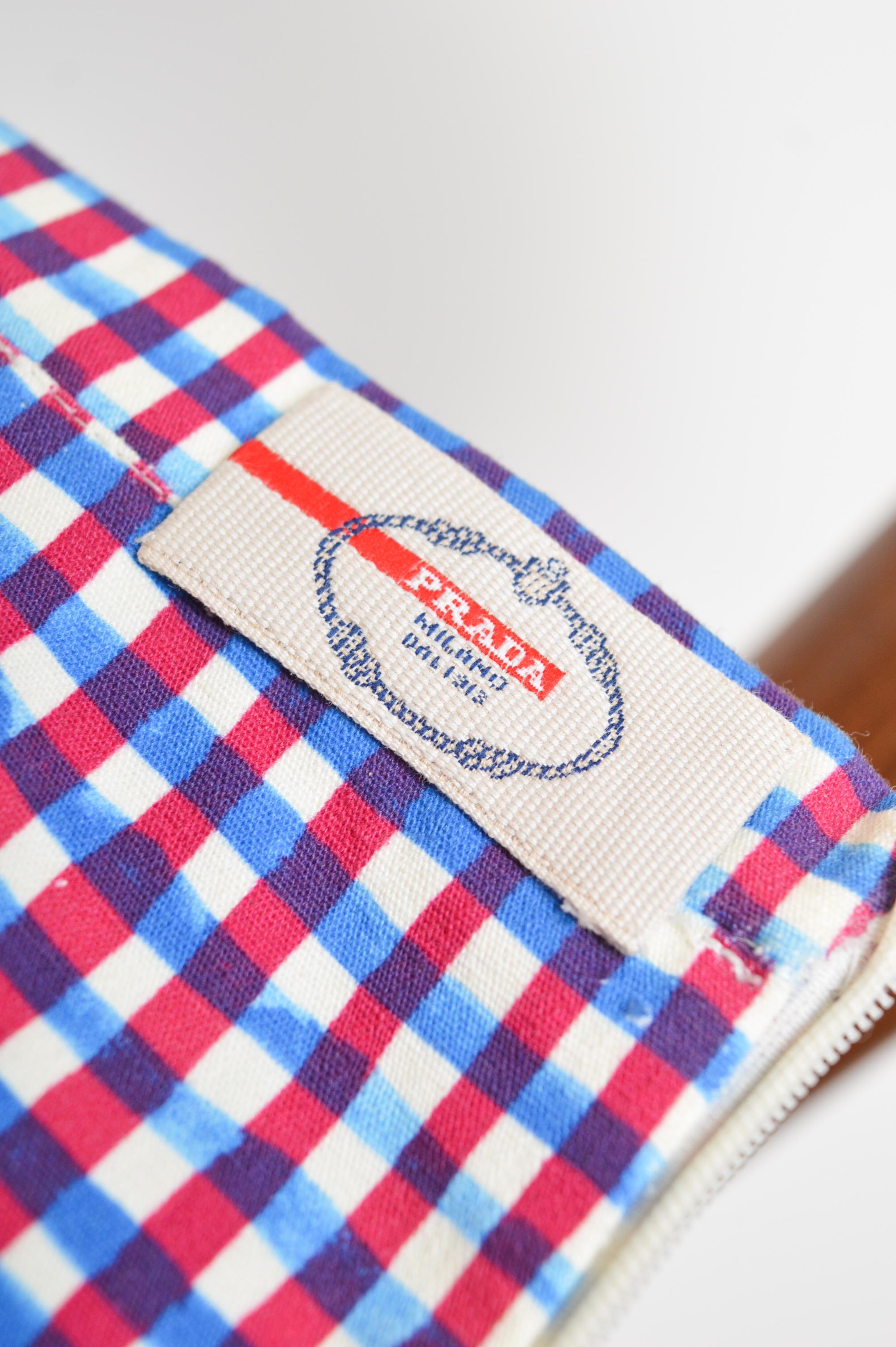 A/W 2013 PRADA kariert Gingham Check kariert Full Circle Rock in rot weiß & blau im Angebot 7
