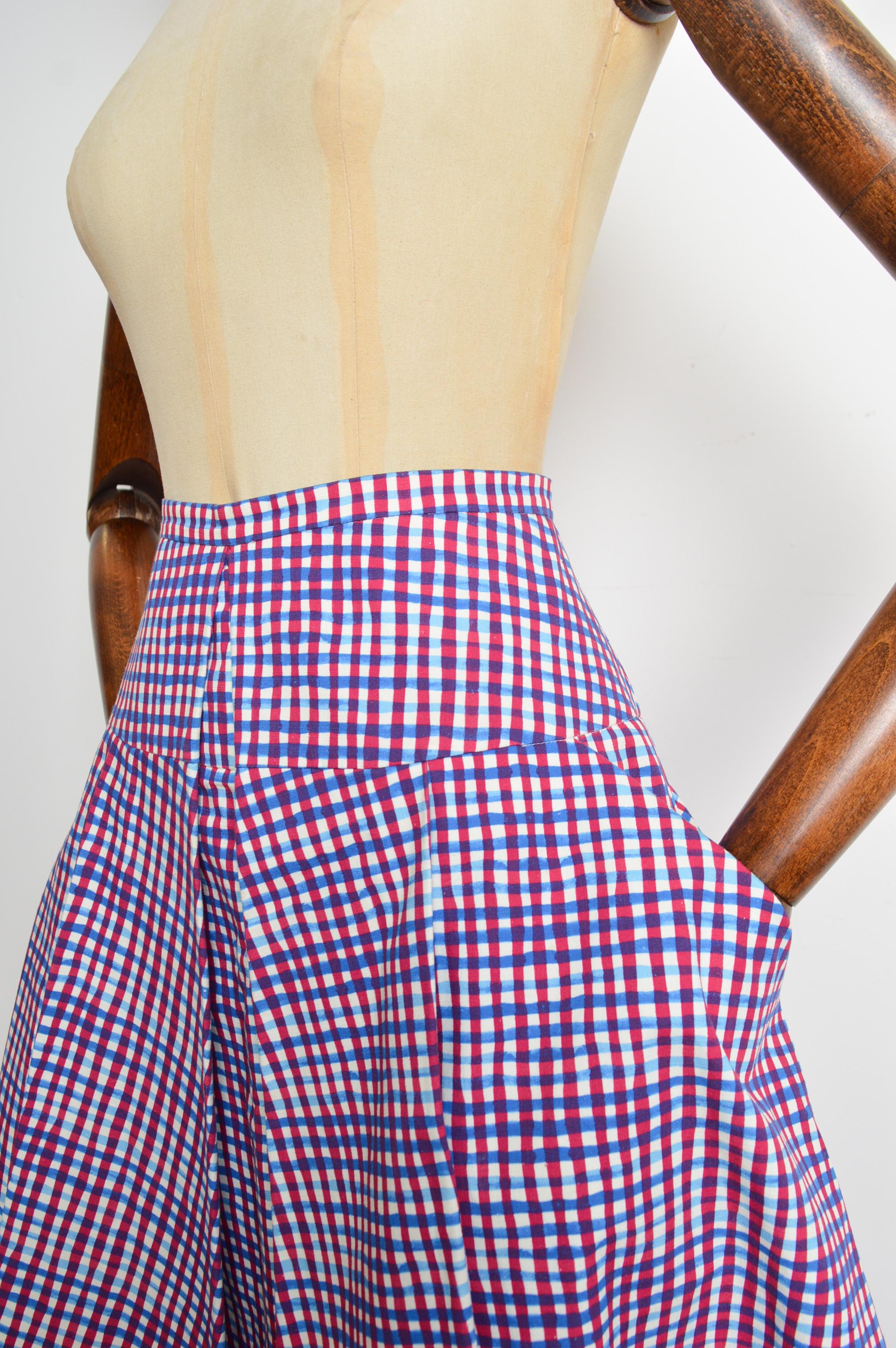 A/W 2013 PRADA kariert Gingham Check kariert Full Circle Rock in rot weiß & blau im Angebot 1