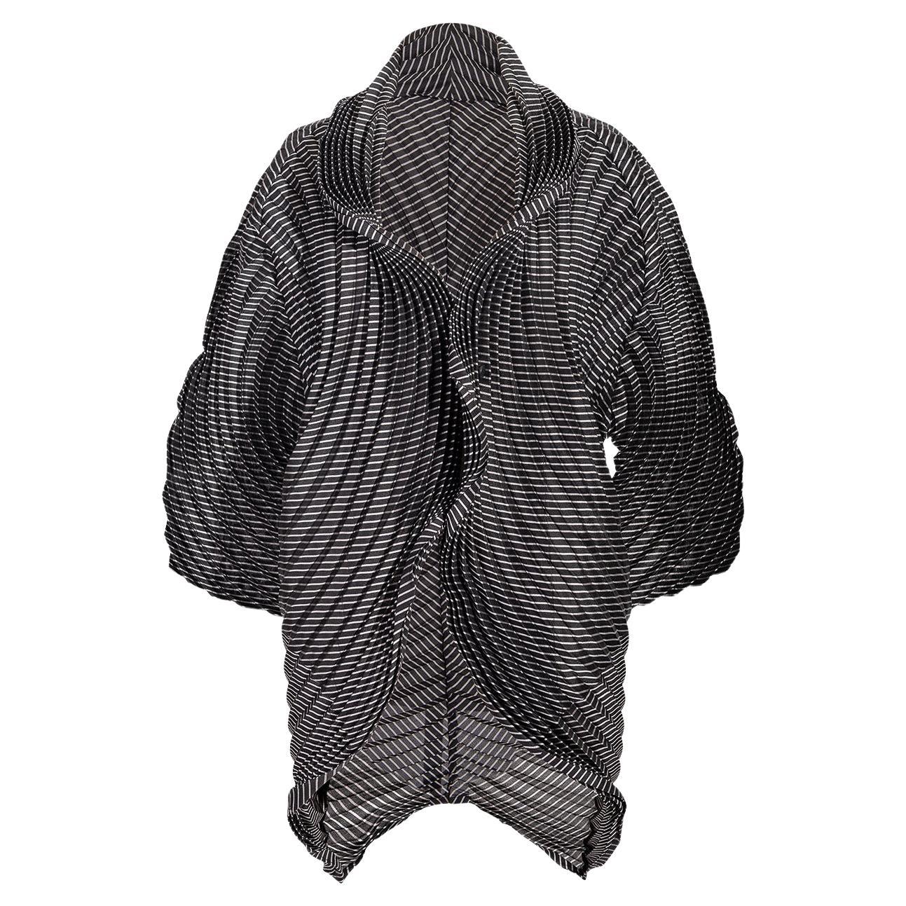 A/W 2014 Issey Miyake Gray and Black Sculptural Spiral Pleated Cardigan