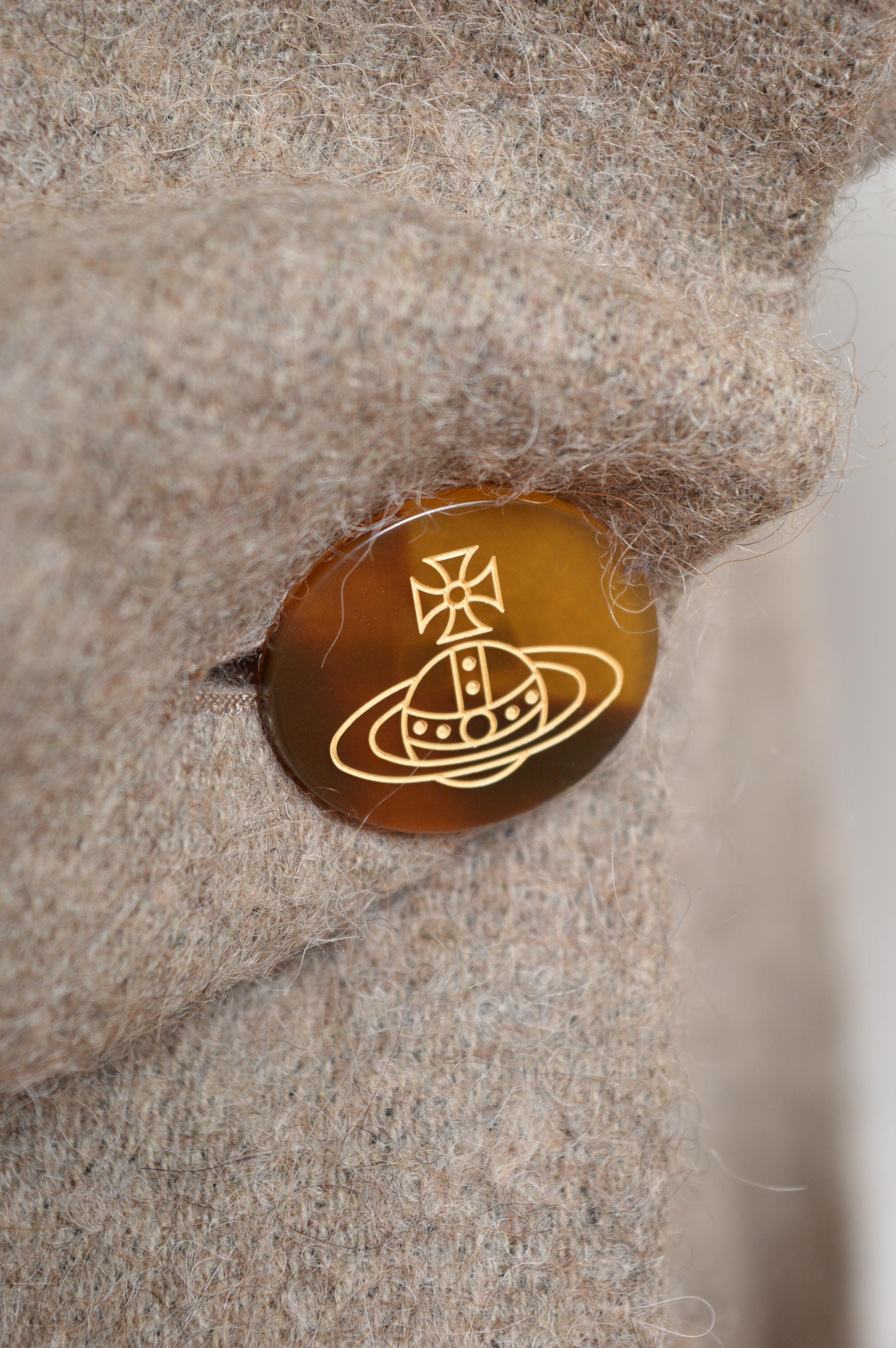 Donna A/I 2015 Vivienne Westwood Cappotto asimmetrico in lana beige e panna - Giacca in vendita