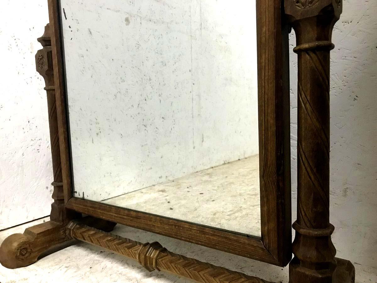 A W N Pugin. Made by John Webb attr. A Gothic Revival Oak Dressing Table Mirror. In Good Condition For Sale In London, GB