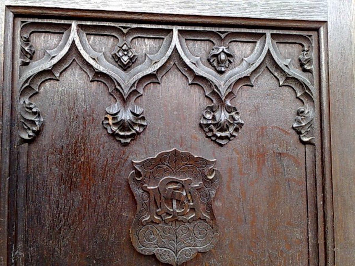 A W N Pugin Attri, Gothic Revival Oak Davenport with Linenfold & Floral Carving For Sale 6