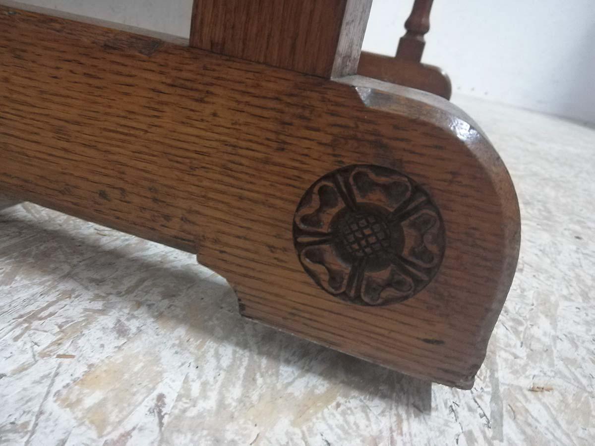 A W N Pugin Gillows, Gothic Revival Oak Marble-Top Washstand with Carved Florets 10