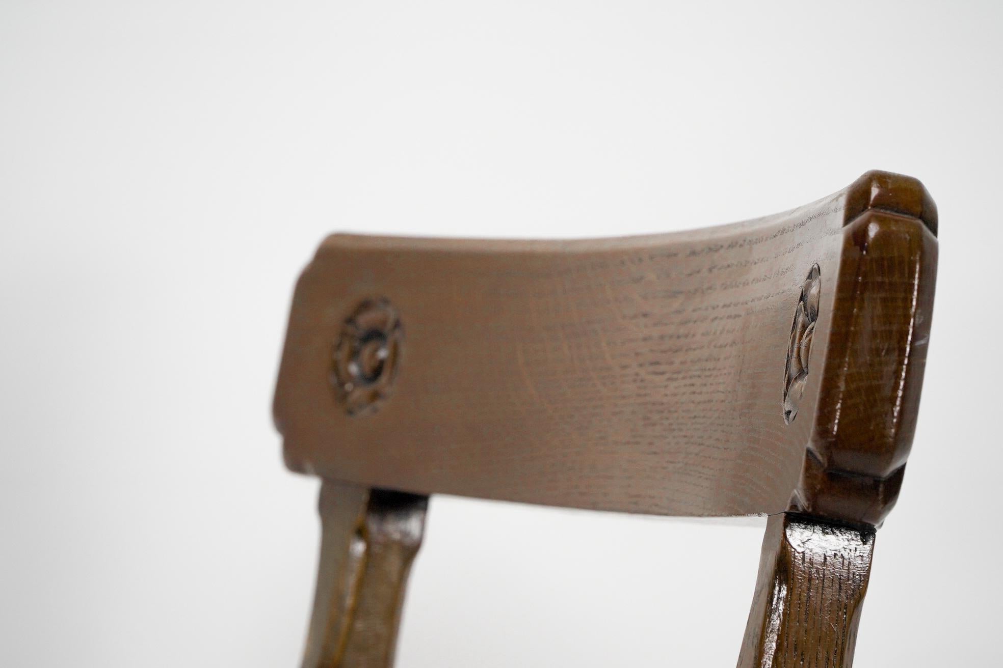 Chêne A W N Pugin, probablement fabriqué par Oak Oak de Lancaster Un fauteuil en chêne de style Revive gothique en vente