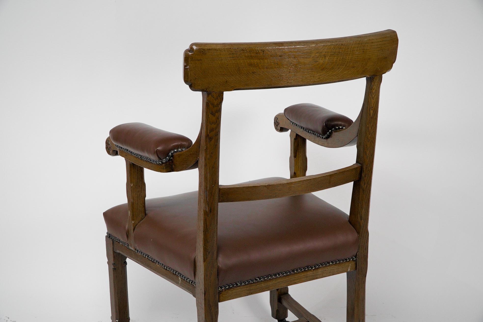 A W N Pugin, probablement fabriqué par Oak Oak de Lancaster Un fauteuil en chêne de style Revive gothique en vente 7