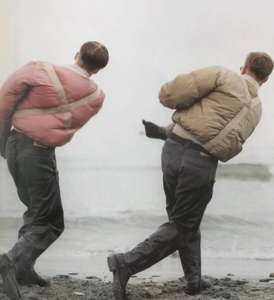 A/W1993 Emporio Armani schillernde Bomberjacke in Übergröße im Angebot 8