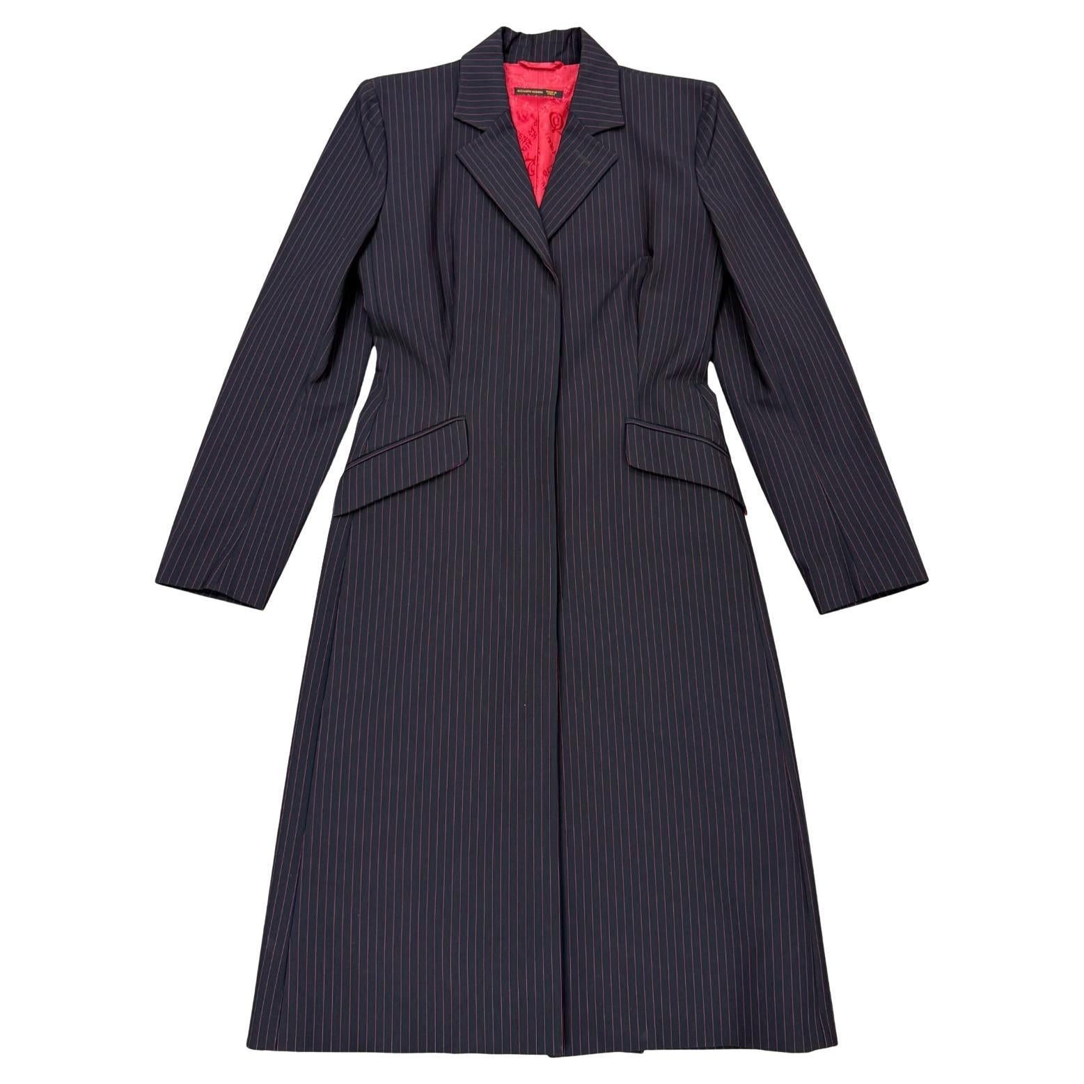 A/W1998 Alexander McQueen Manteau de tailleur long à rayures "Joan". en vente