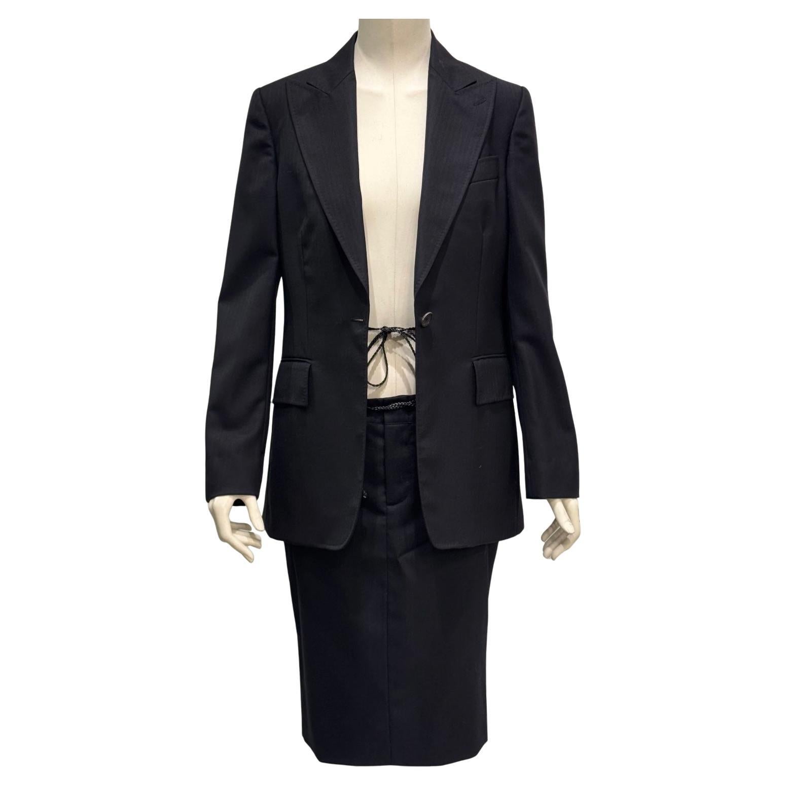 A/W2002 Gucci by Tom Ford blazer and skirt set with leather cord