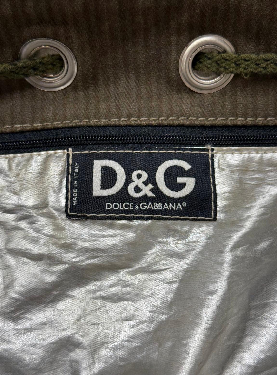 Borsa a tracolla con catena cargo Dolce & Gabbana A/W2003 in vendita 5