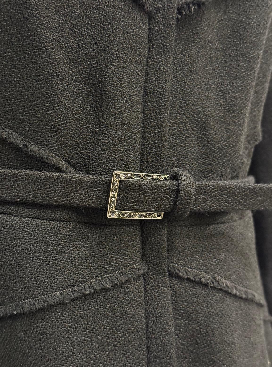 A/W2007 Chanel strukturierter Wollmantel mit Gürtel im Angebot 1