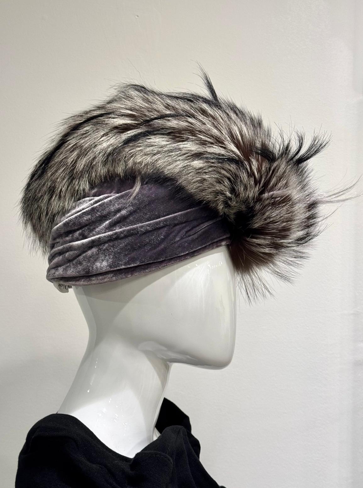A/W 2007 Christian Dior by John Galliano runway mohawk fox headpiece

One of the most iconic accessories from John Galliano’s Autumn/Winter 2007 collection for Christian Dior, this avant-garde mohawk-style headpiece fuses drama and luxury. Featuring