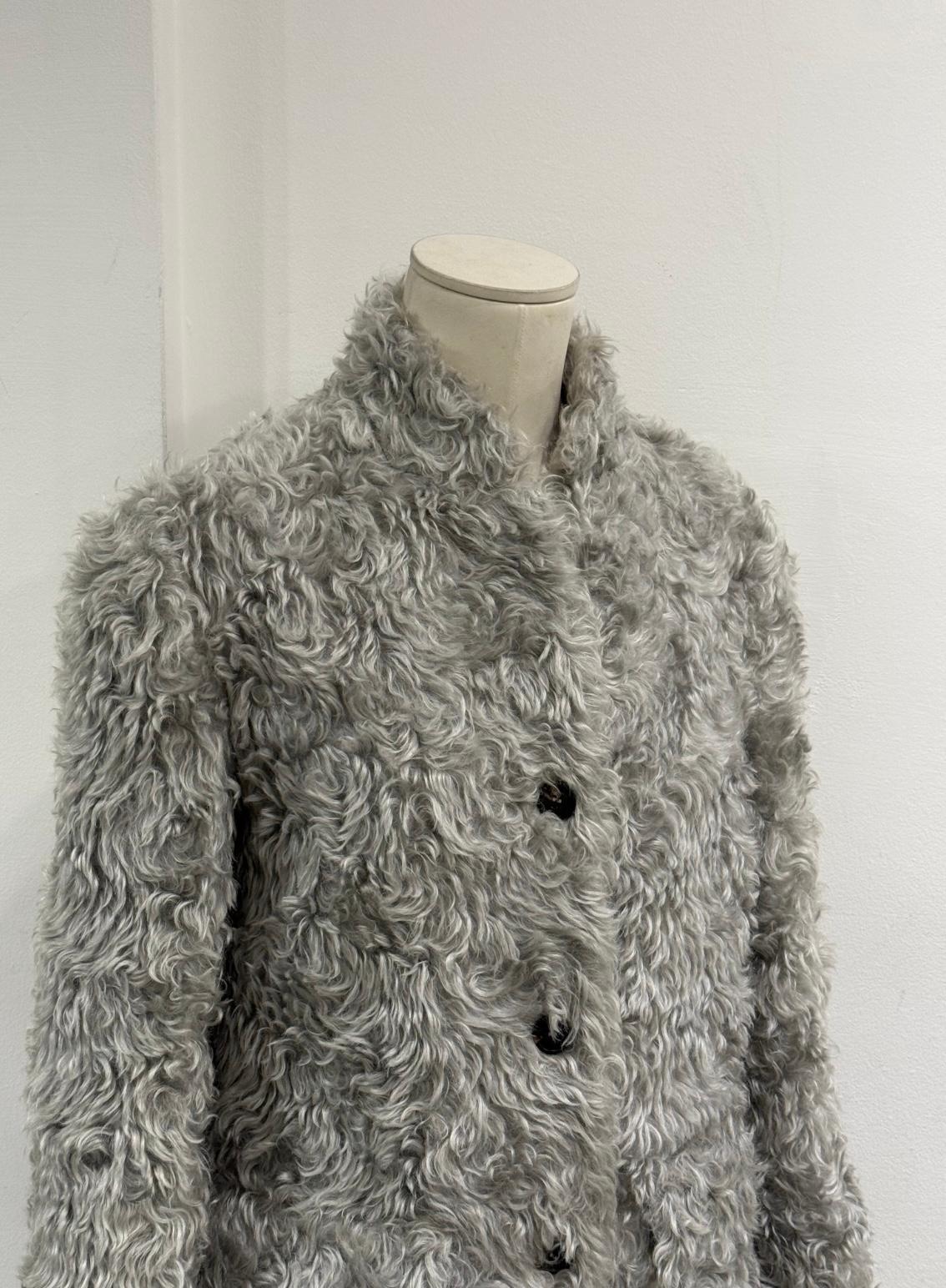 Femenino o masculino Prada desfile A/W2007 abrigo de piel sintética de mohair en venta