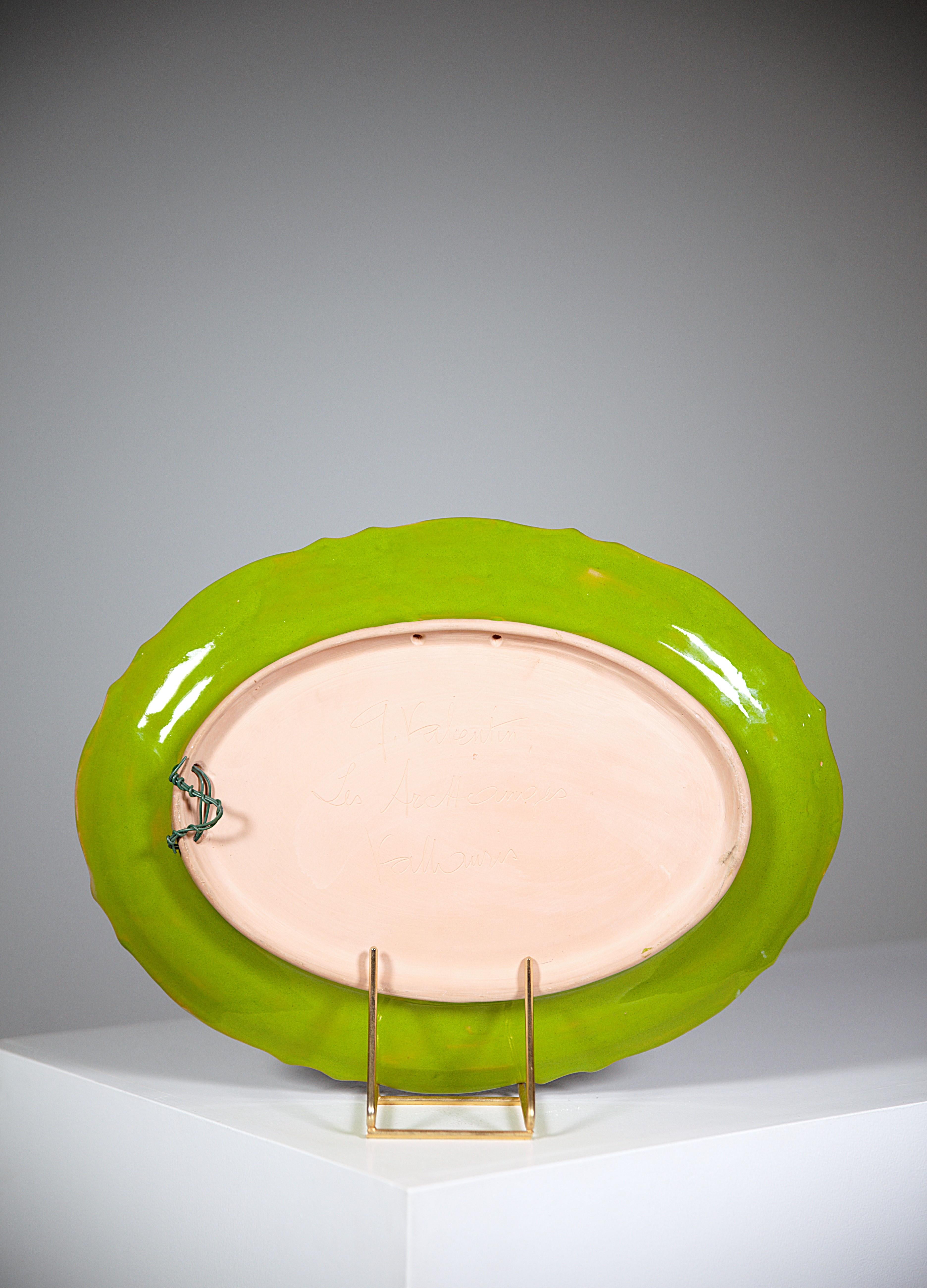 Ceramica Piatto decorativo da parete di Gilbert Valentin Vallauris Francia anni '70 in vendita