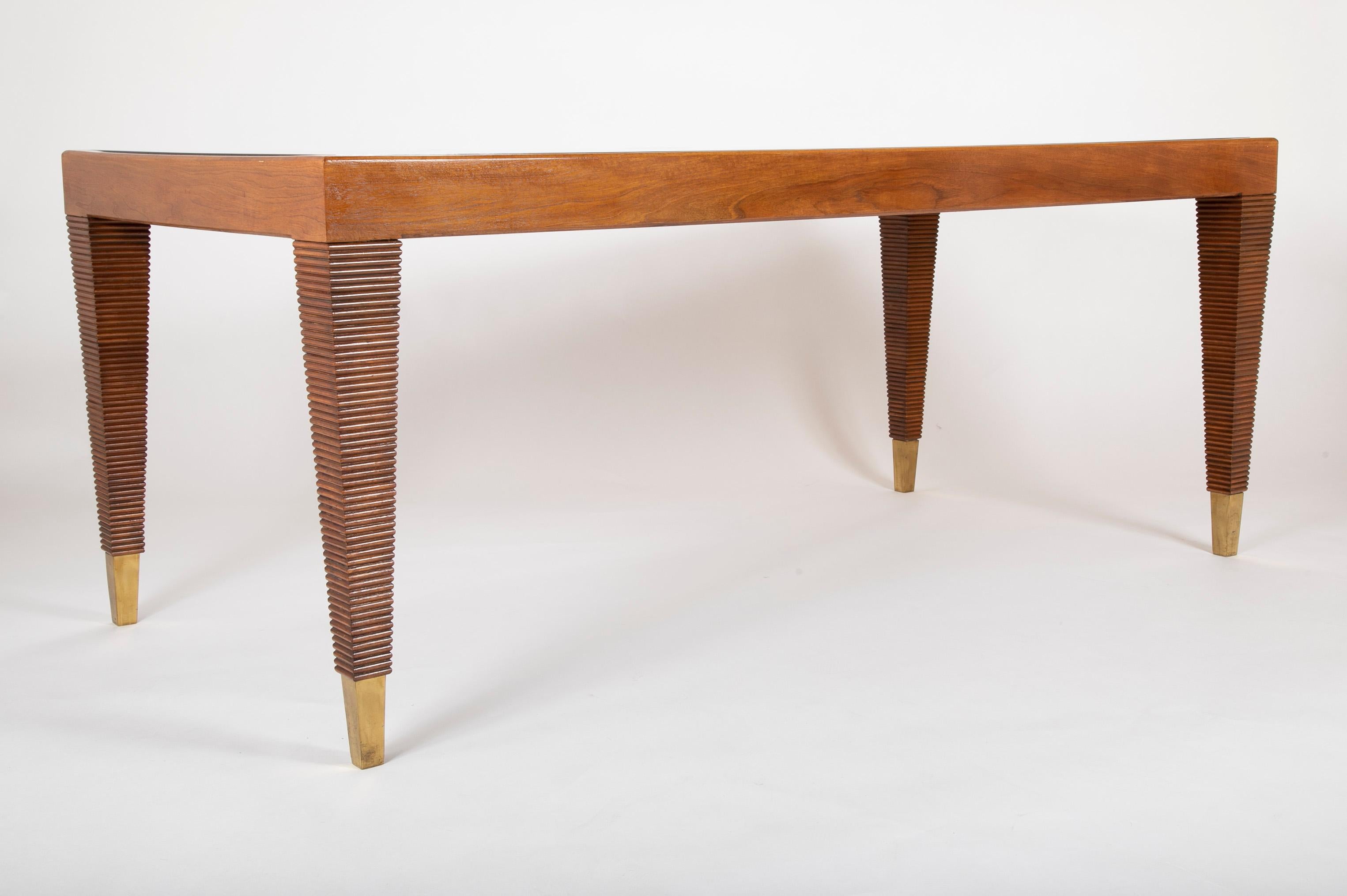 Walnut, Glass, and Brass Console Table Designed by Gio Ponti In Good Condition For Sale In Stamford, CT