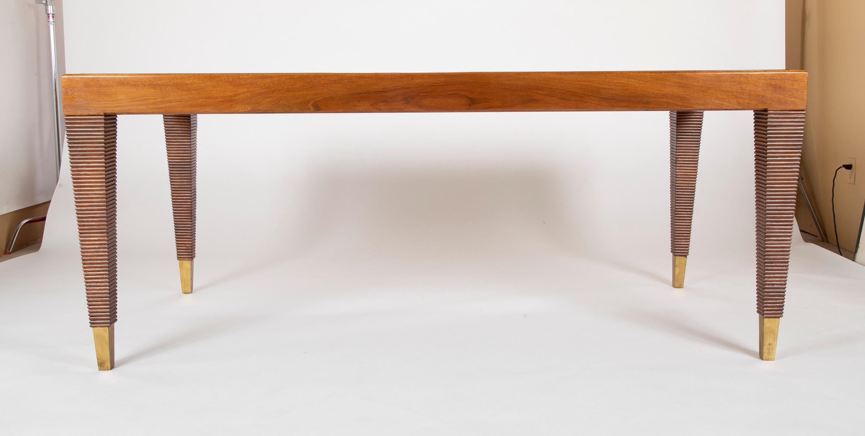 Walnut, Glass, and Brass Console Table Designed by Gio Ponti For Sale 2