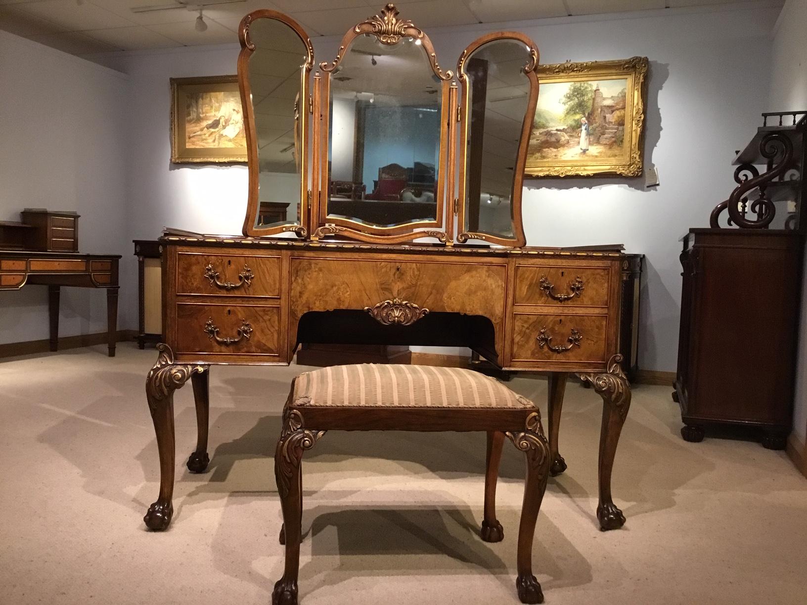 Walnut and Parcel Gilt Edwardian Period Antique Dressing Table and Stool 8