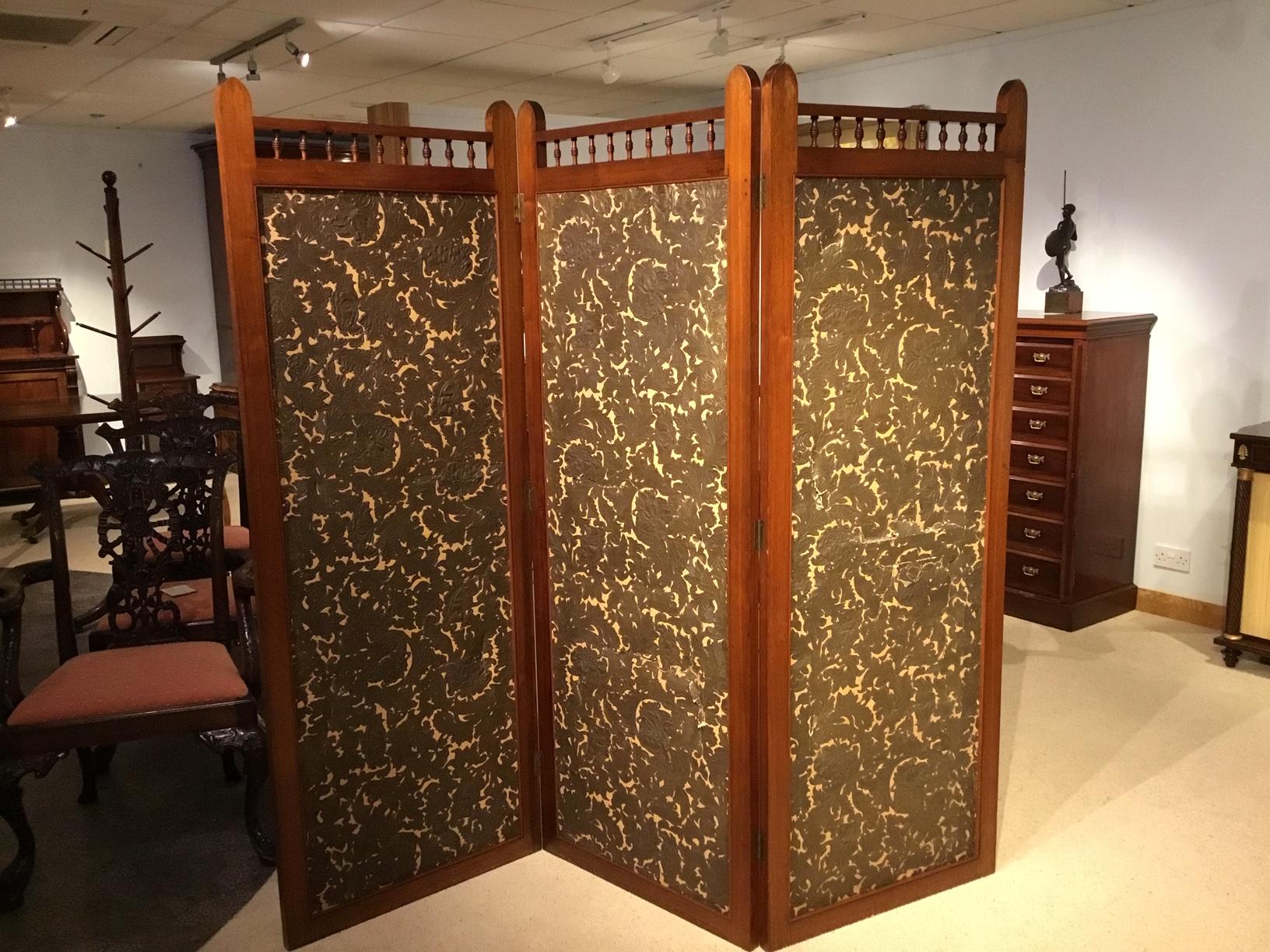 Walnut Victorian Aesthetic Period Three Fold Vanity Screen 7