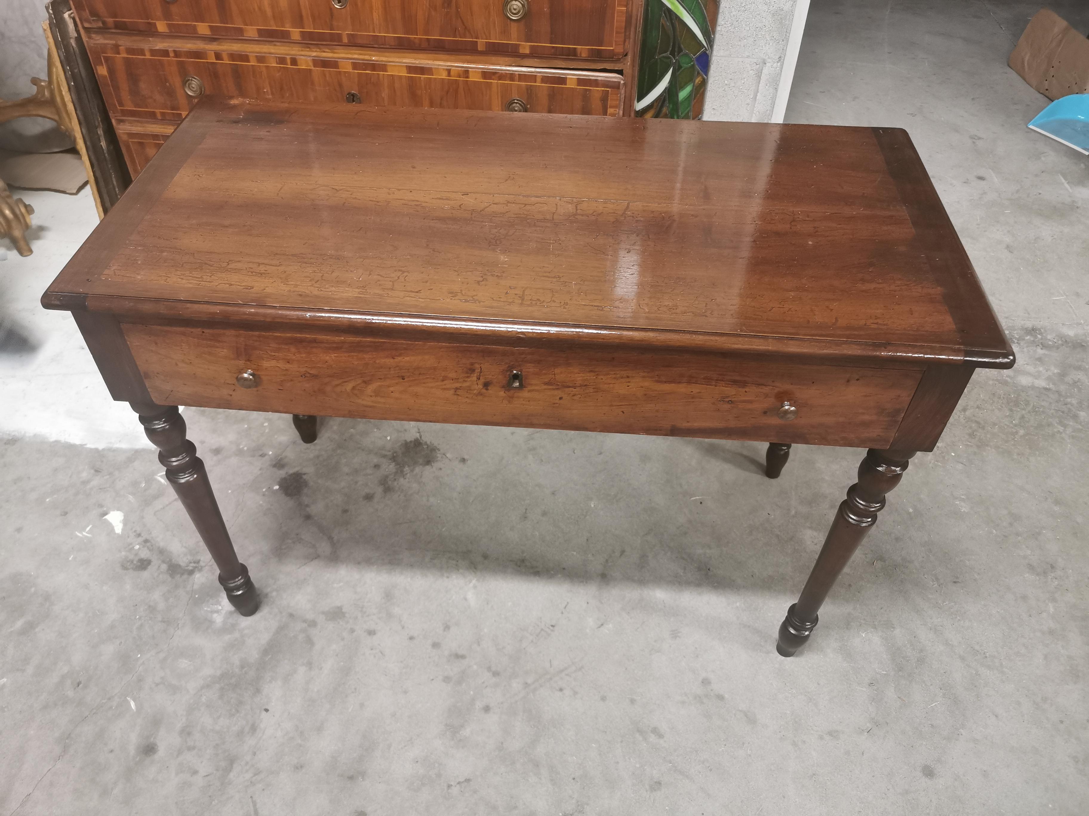 Louis XVI Writing table, A walnut writing table from the Piedmont Region c 1810.
In very good condition with minor signs of agings.
Quality walnut 1 piece top and legs.
The top walnut is thick and particular
Seller location : Torino Italy.
